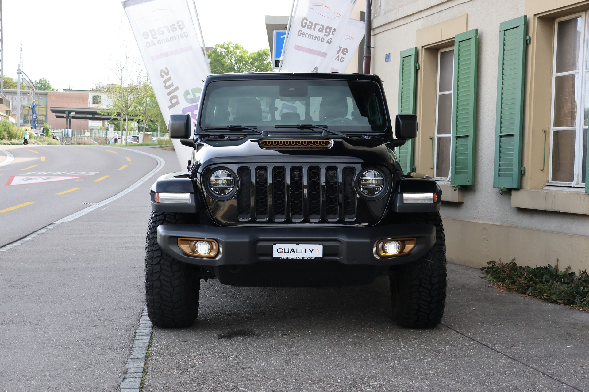 JEEP Gladiator 3.0 V6 Launch Edition-showroom-element-1