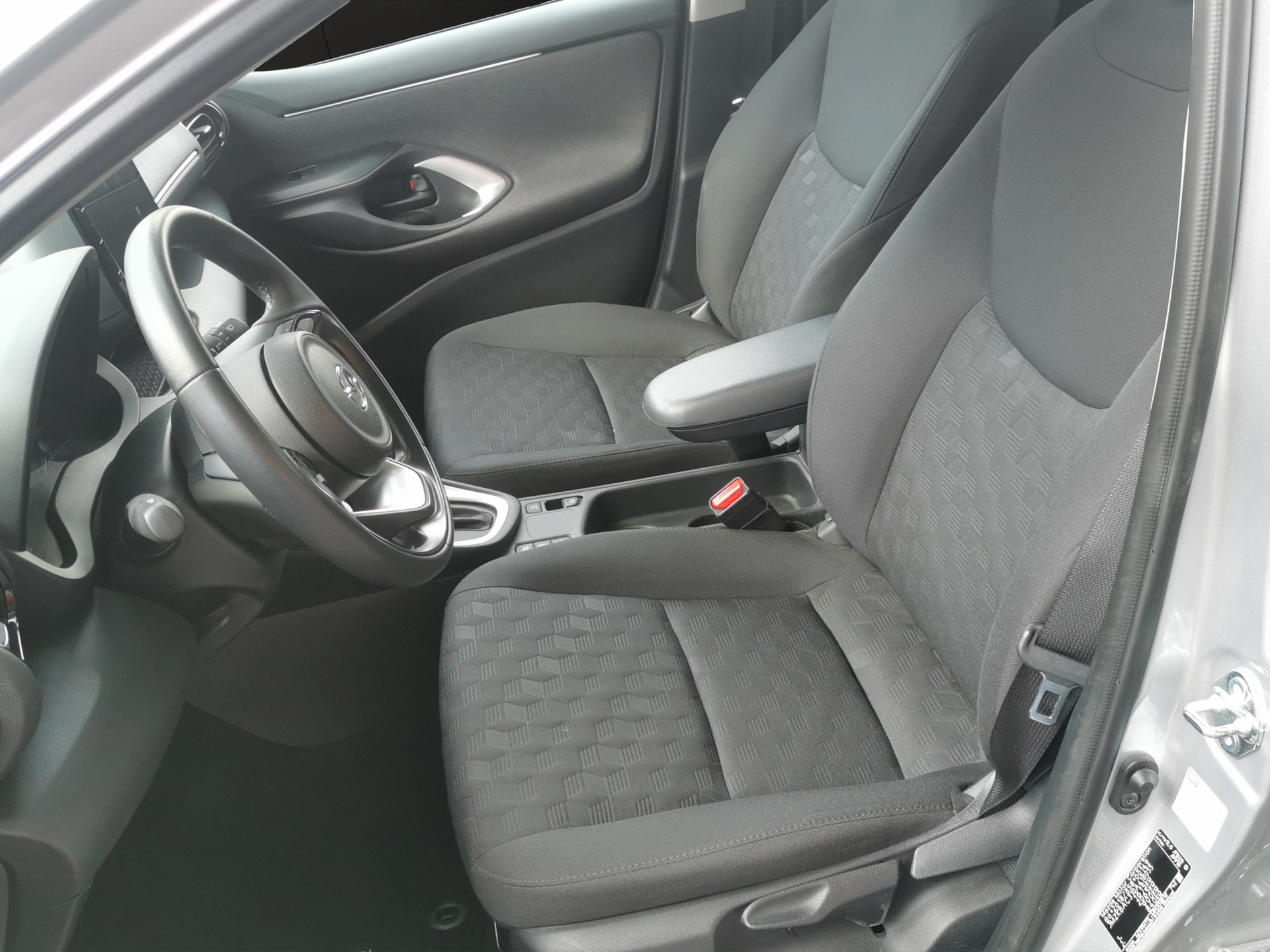MAZDA 2 Hybrid Centre-line-image-10