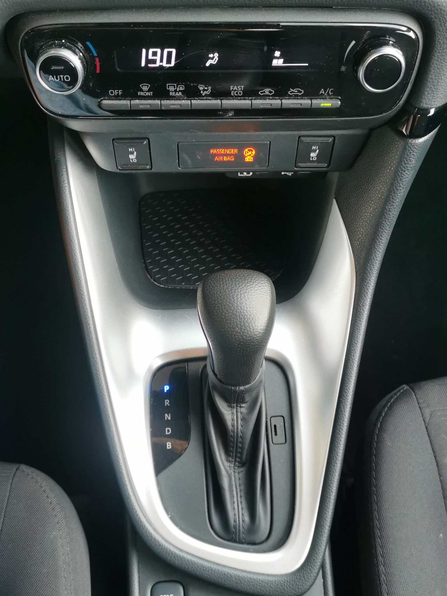 MAZDA 2 Hybrid Centre-line-image-18