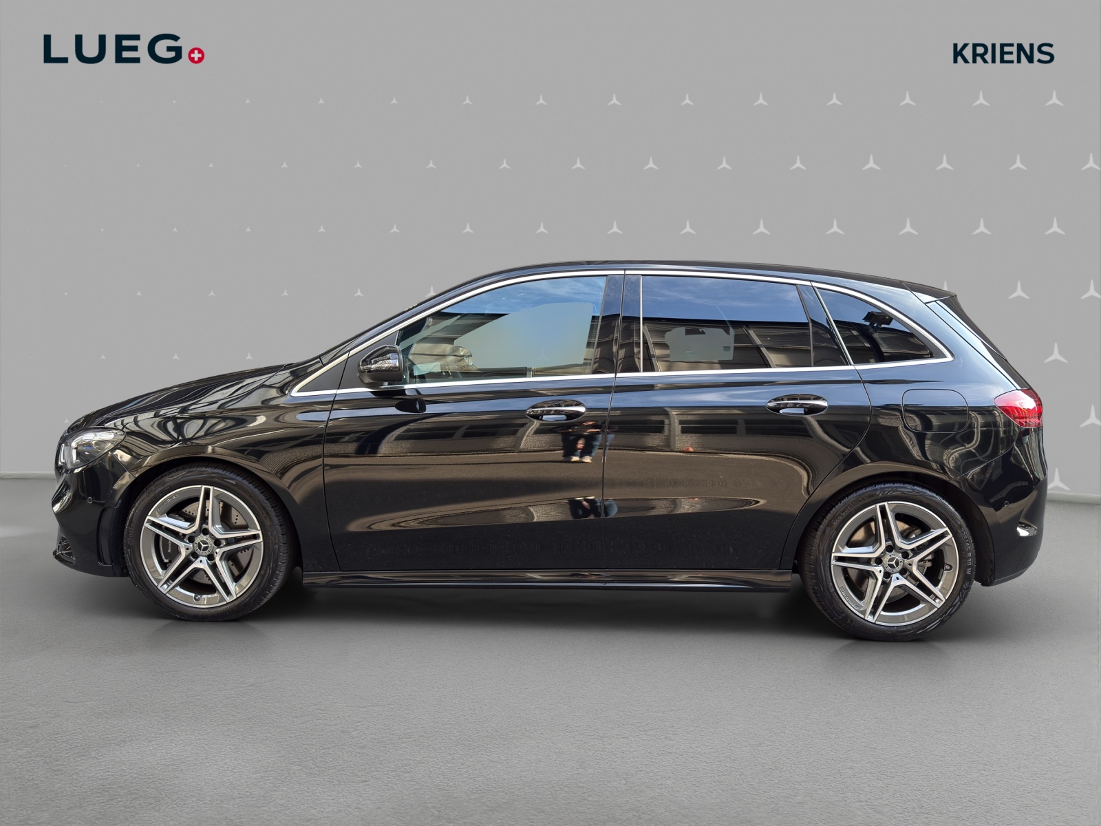 MERCEDES-BENZ B 250 4M - AMG / DISTRONIC / Panorama-Dach / Multibeam LED-showroom-element-1