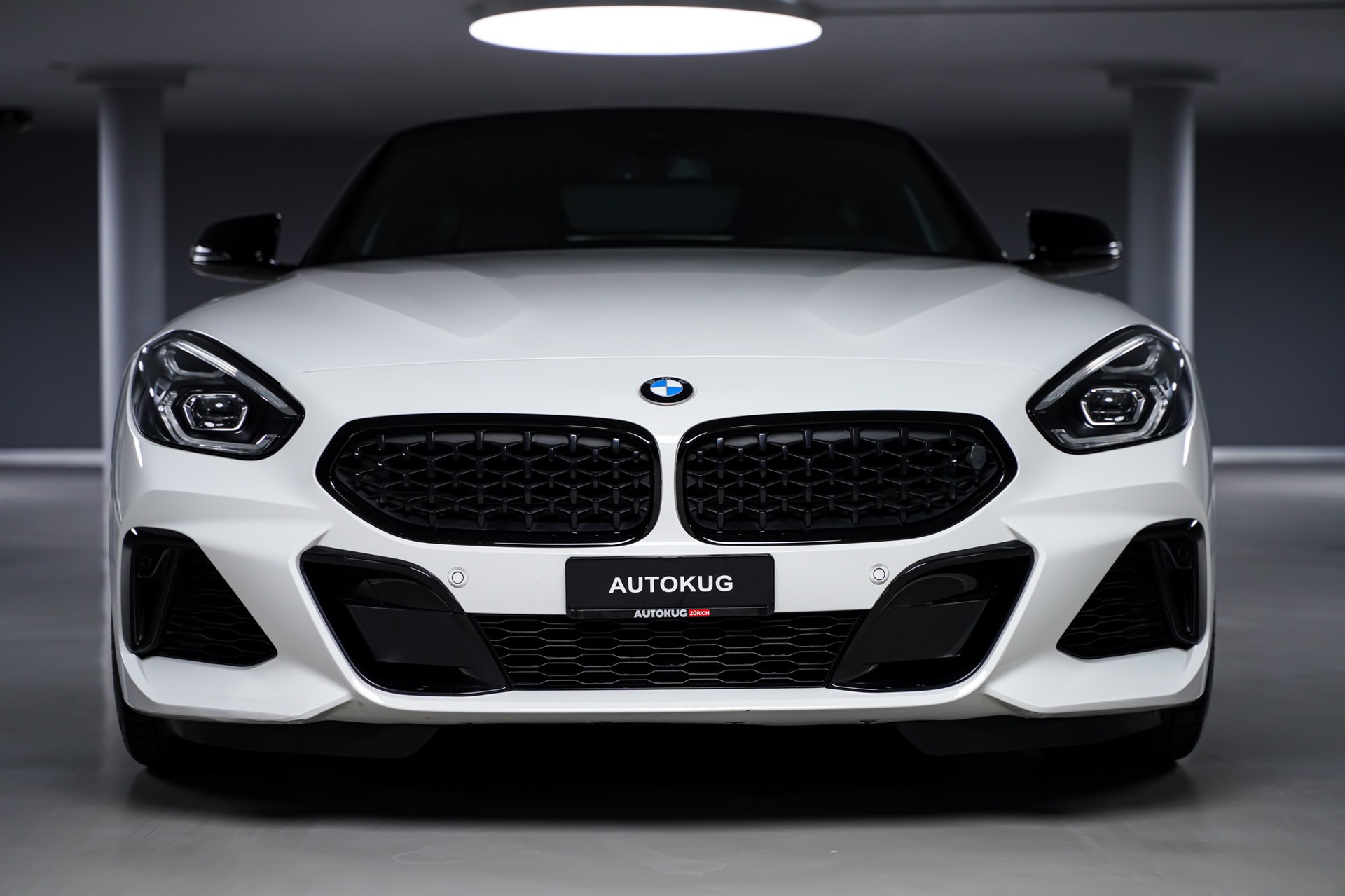 BMW Z4 M40i Steptronic-showroom-element-1