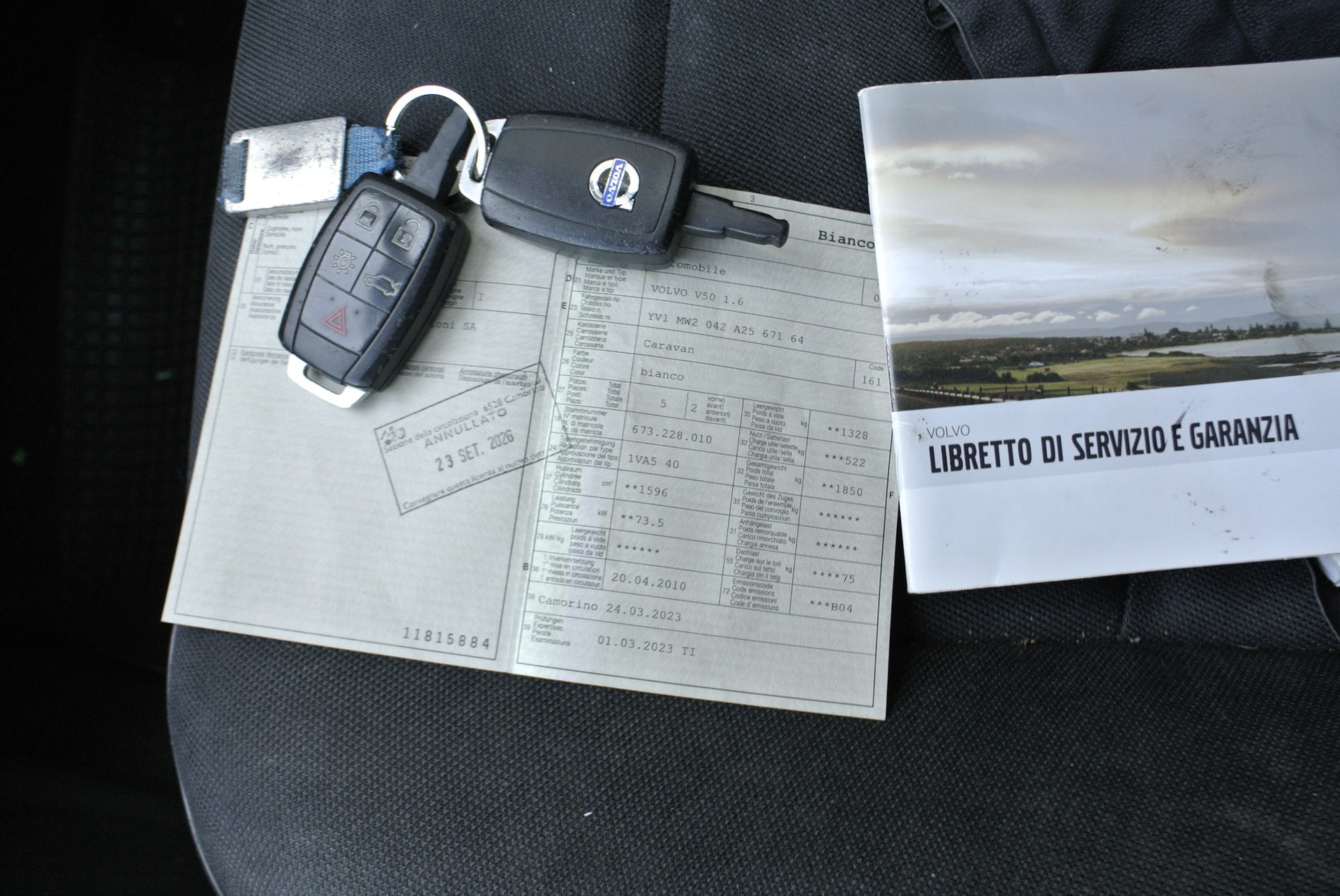 VOLVO V50 1.6-image-18
