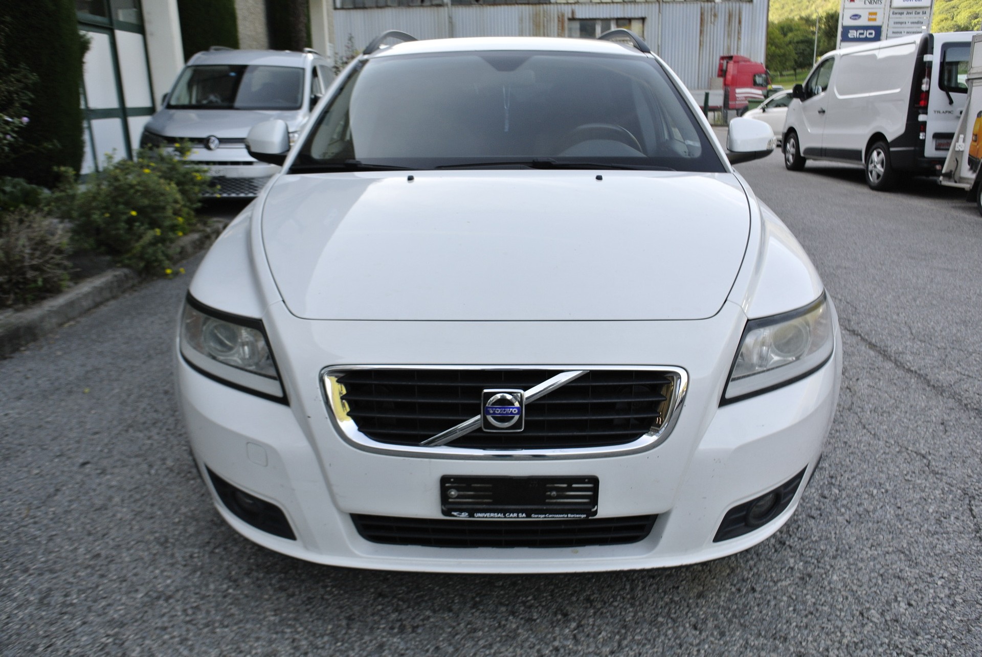 VOLVO V50 1.6-showroom-element-1