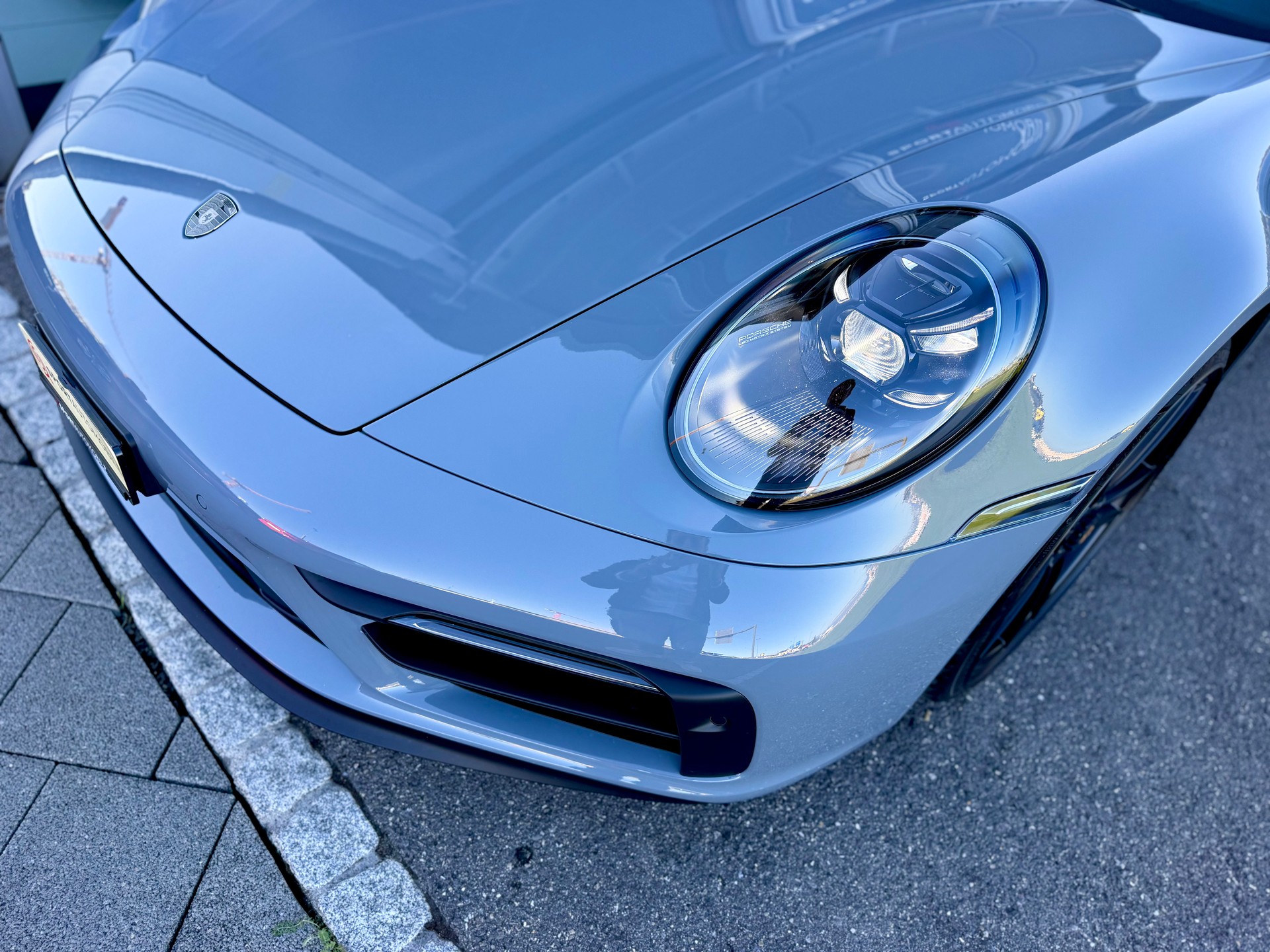 PORSCHE 911 Carrera GTS PDK *CH Auto*-image-6