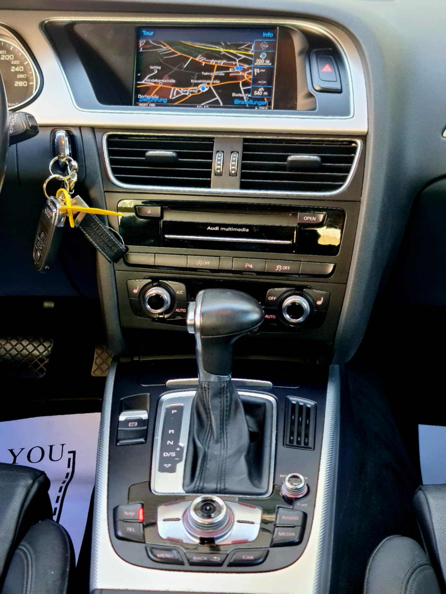 AUDI A4 Avant 2.0 TDI quattro S-tronic-image-15