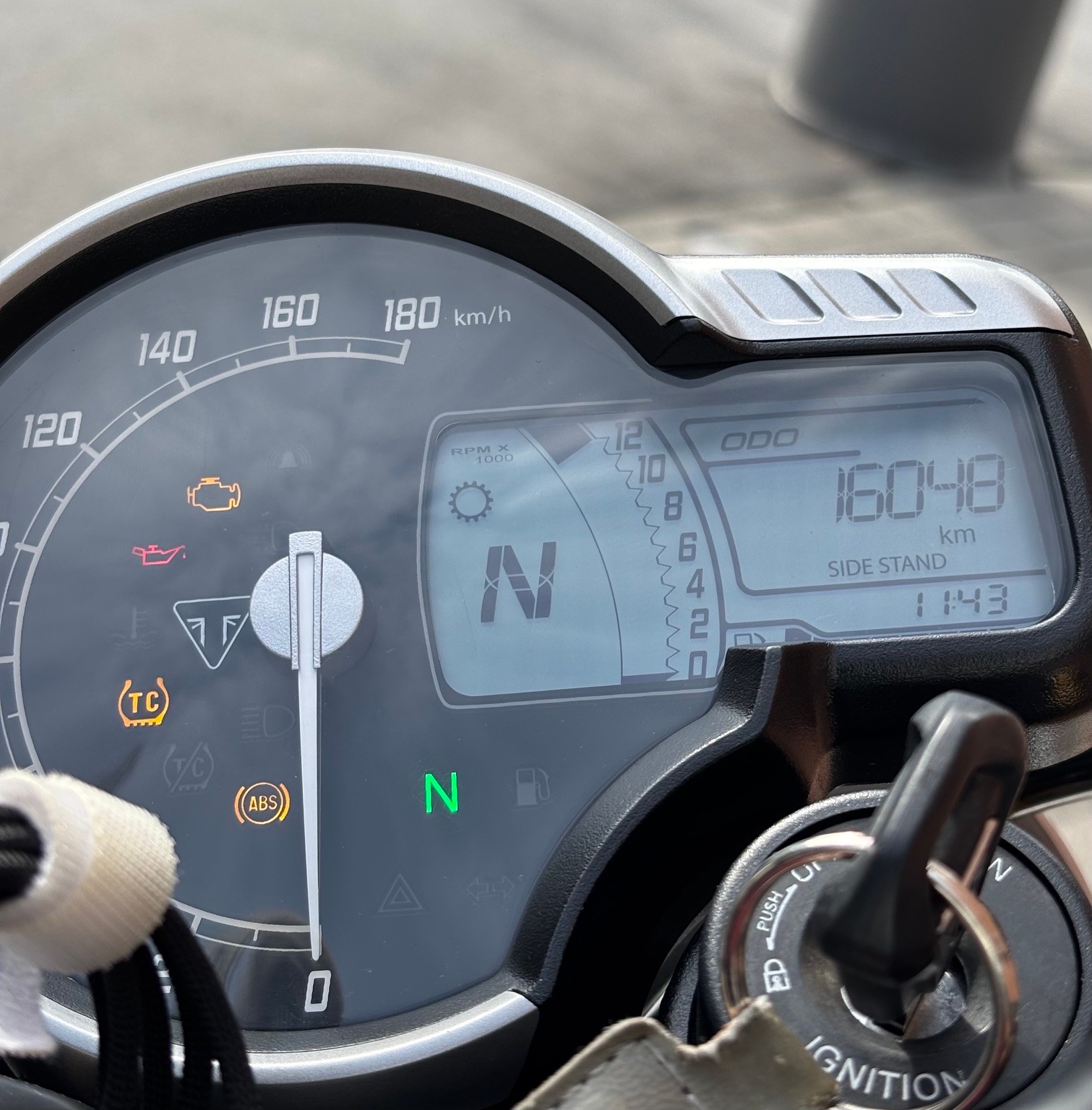TRIUMPH Speed 400-image-5