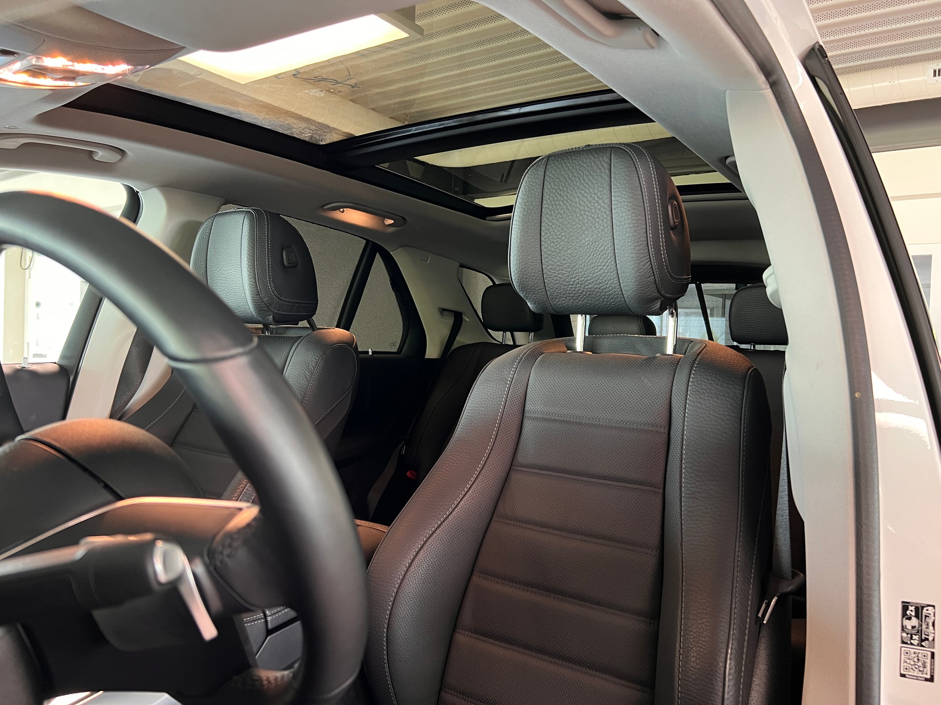 MERCEDES-BENZ GLE 300 d 4Matic 9G-Tronic-image-11