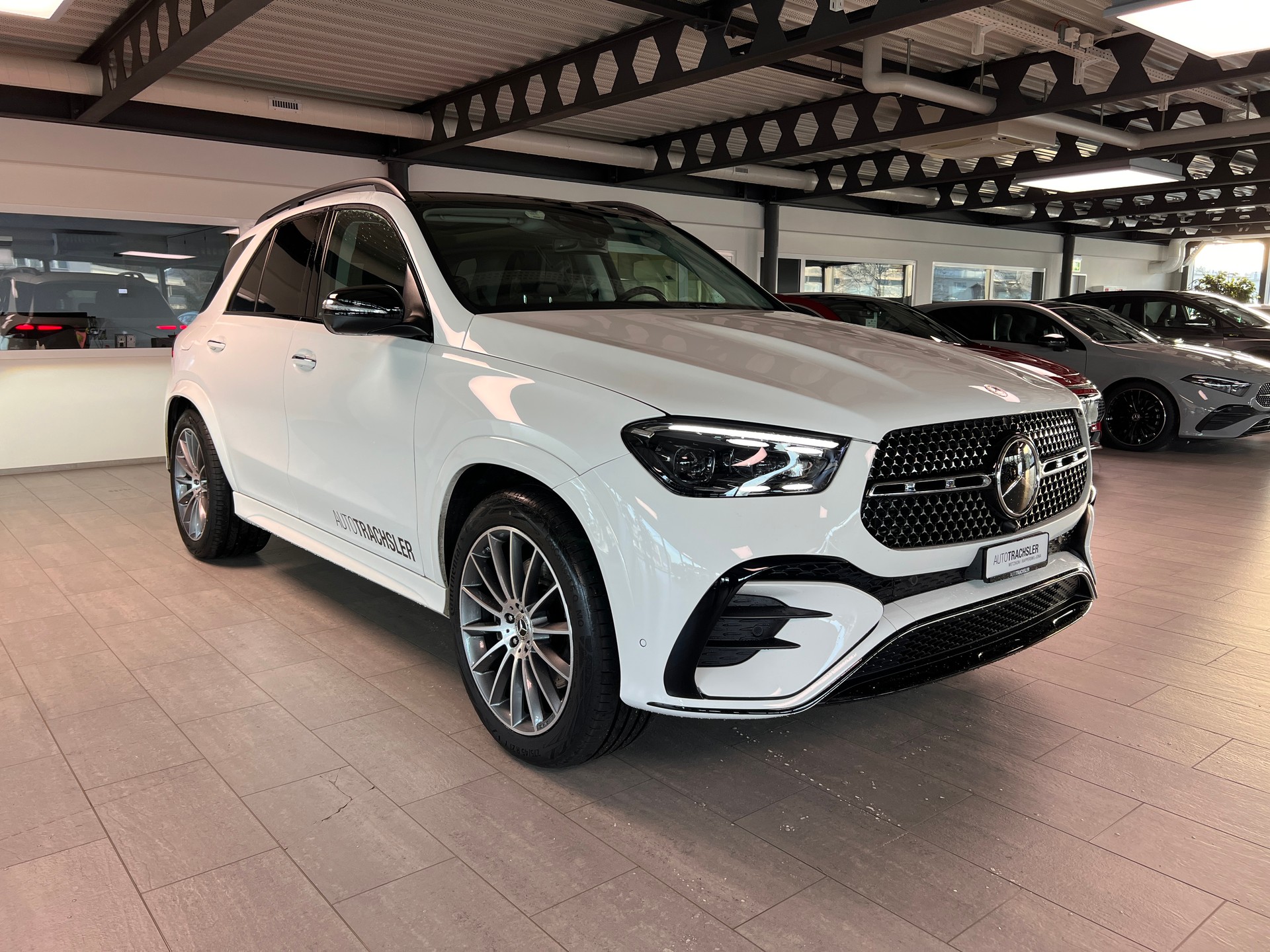 MERCEDES-BENZ GLE 300 d 4Matic 9G-Tronic-image-2