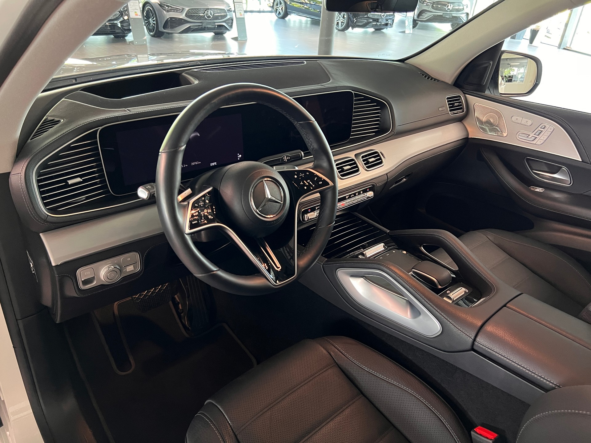 MERCEDES-BENZ GLE 300 d 4Matic 9G-Tronic-image-10
