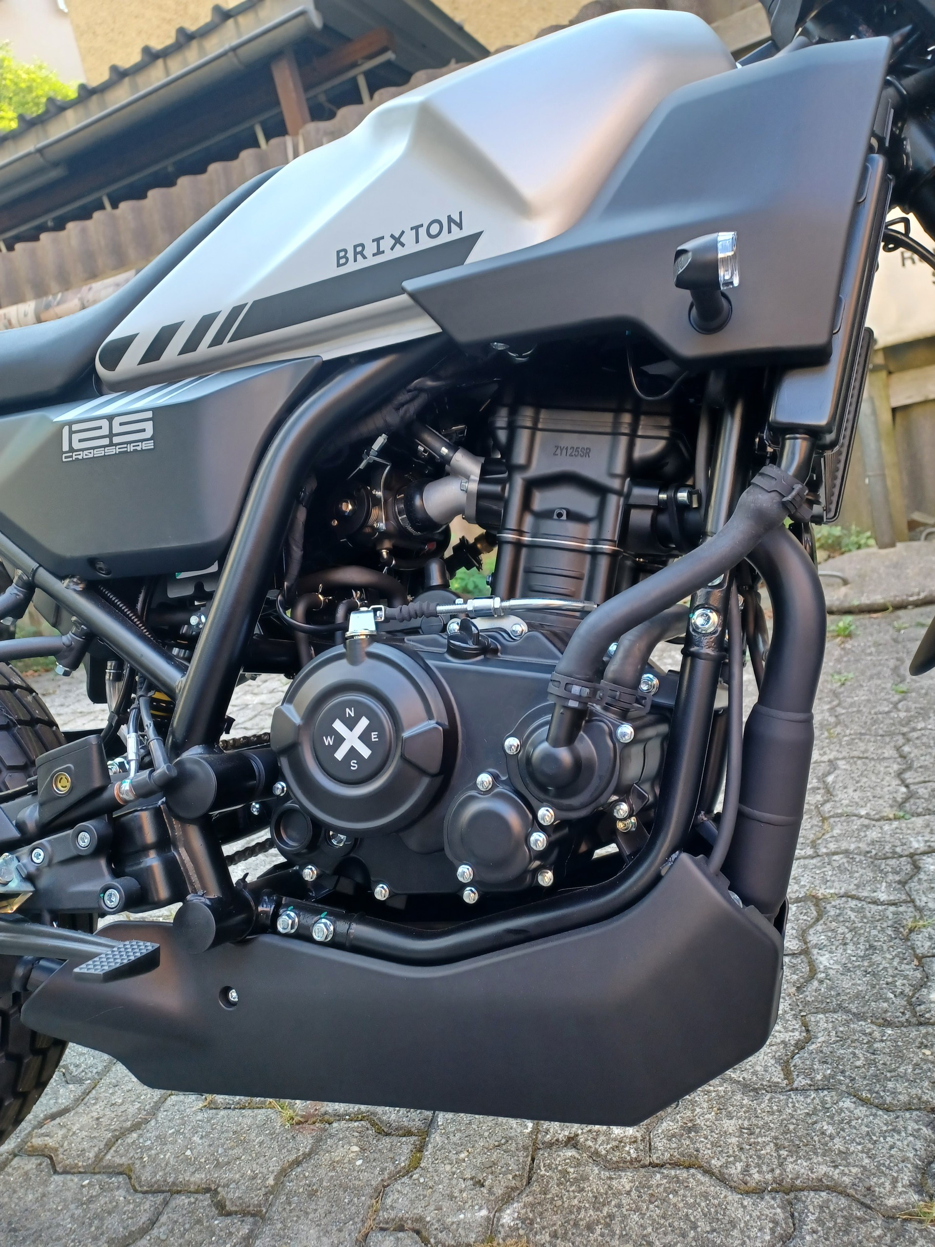 BRIXTON Crossfire 125 ABS-image-4