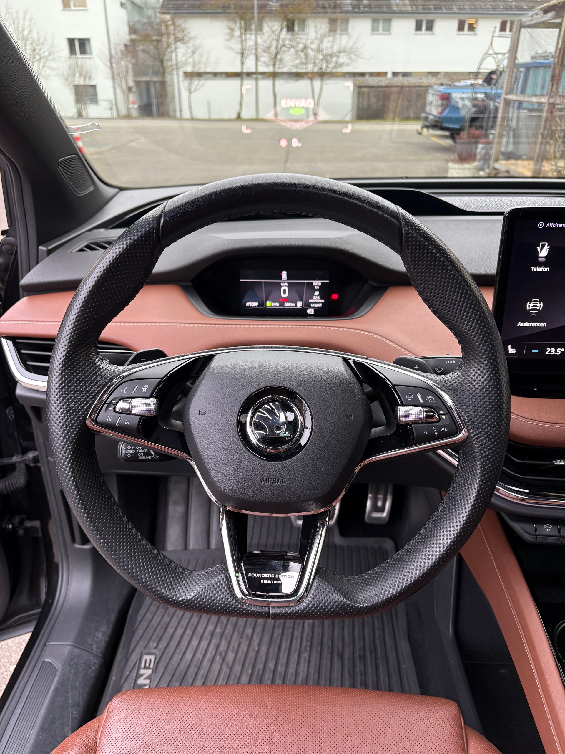 SKODA Enyaq iV 80x Founders Edition-image-10