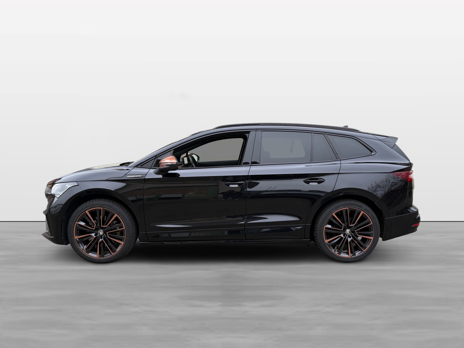 SKODA Enyaq iV 80x Founders Edition-showroom-element-2