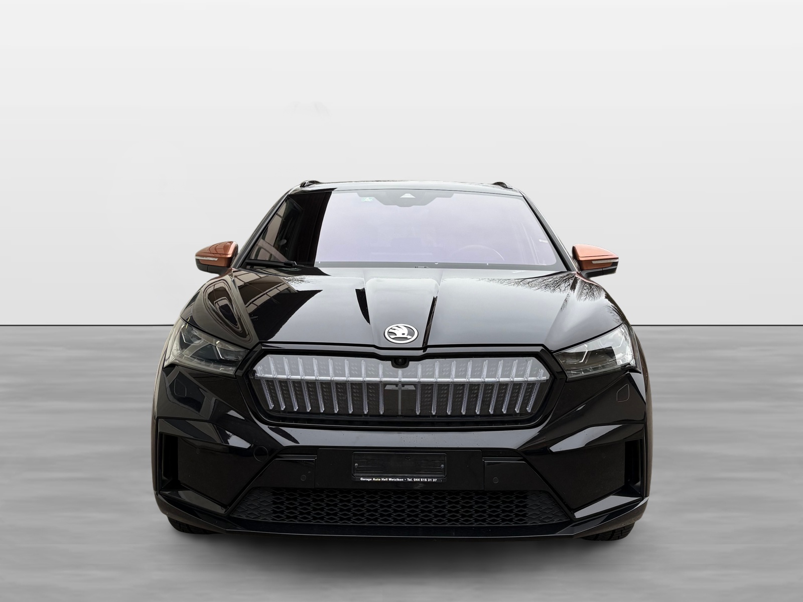 SKODA Enyaq iV 80x Founders Edition-showroom-element-1