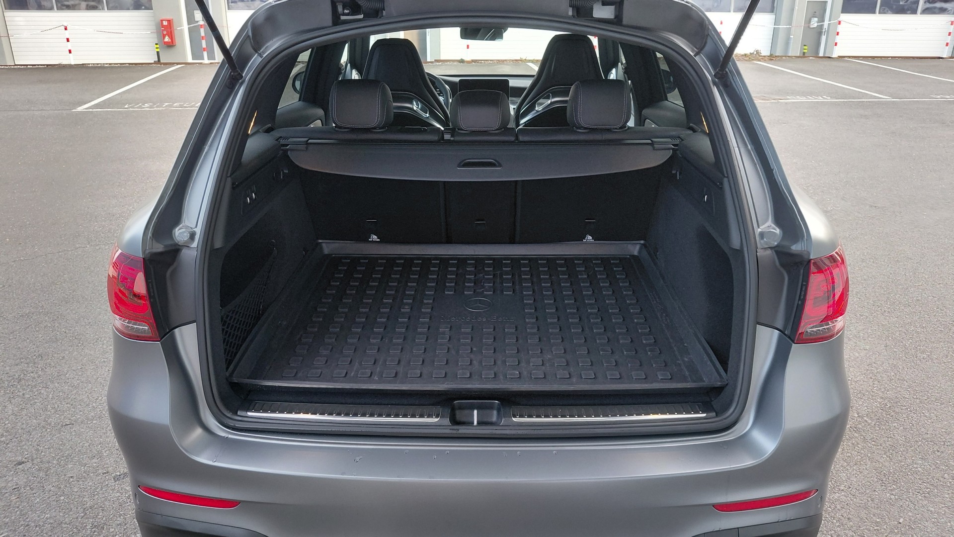 MERCEDES-BENZ GLC 63 S AMG 4Matic 9G-Tronic-image-14