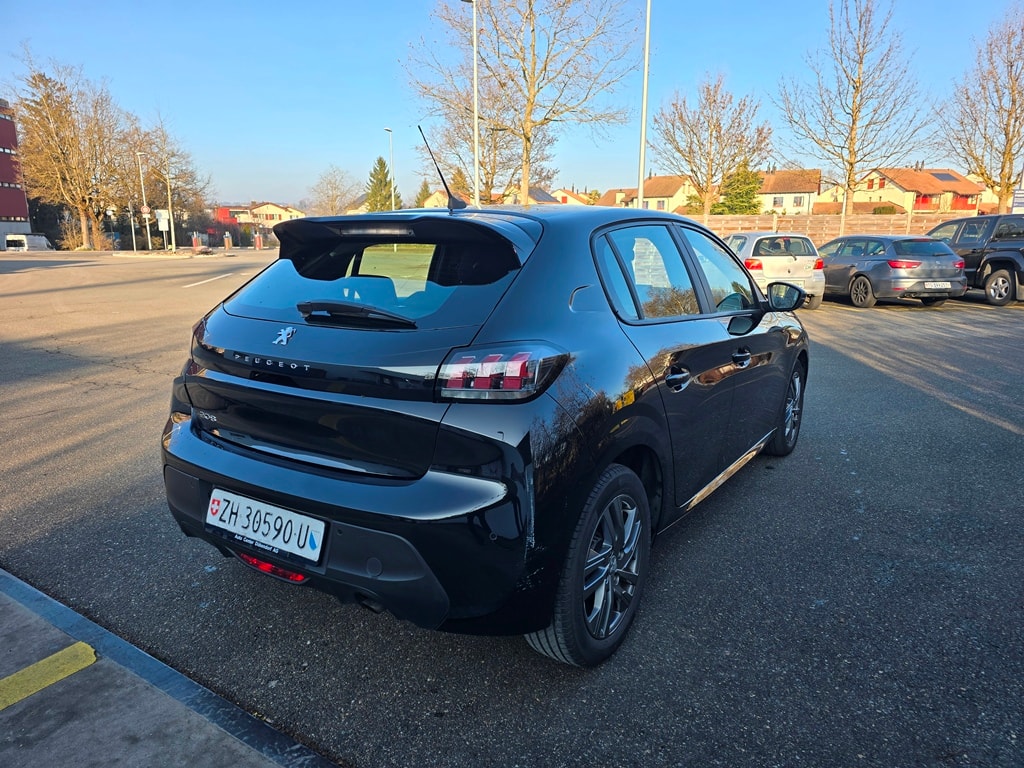 PEUGEOT 208 1.2 PureTech 100 Active Pack-image-6