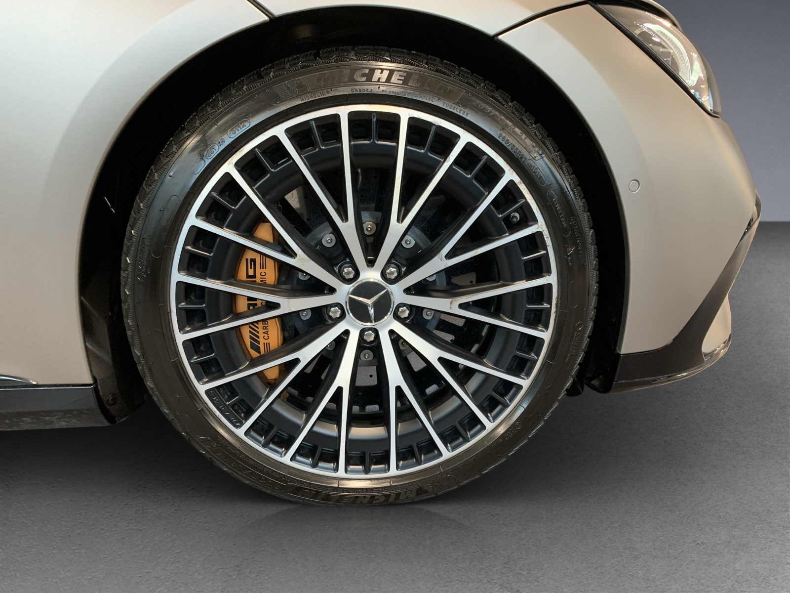 MERCEDES-BENZ EQE 43 AMG 4 Matic-image-11