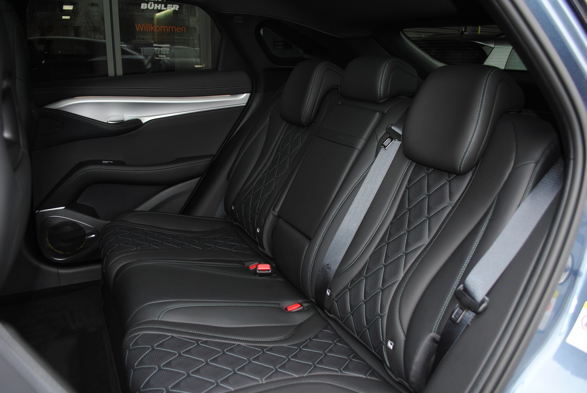 BYD Sealion 7 91,3 kWh Excellence AWD-image-17