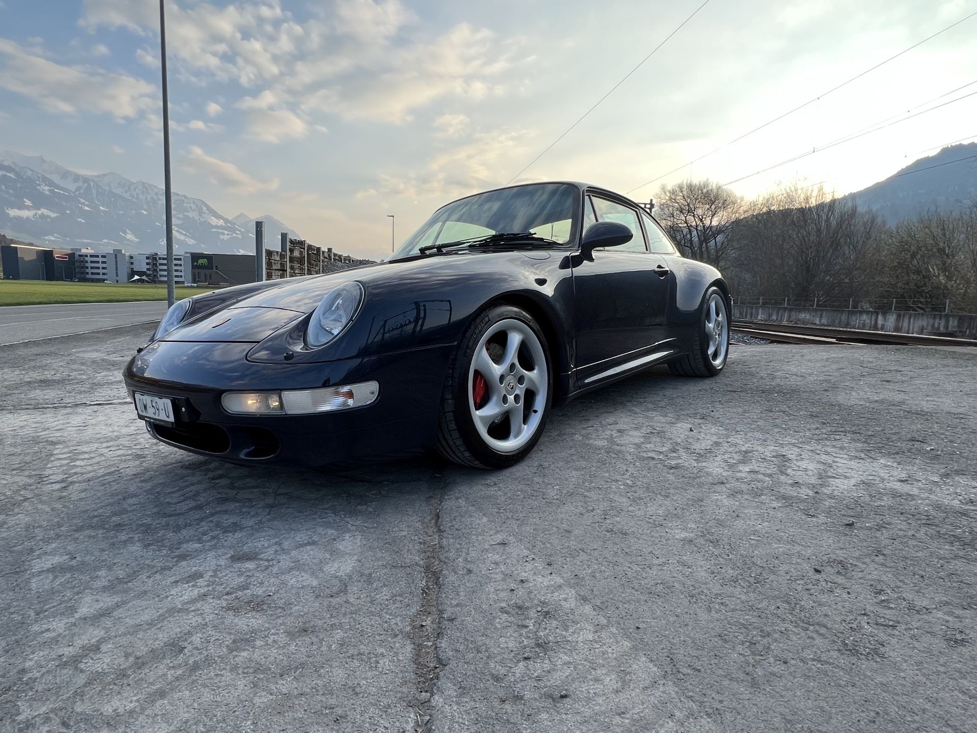 PORSCHE 911 Carrera 4S-image-1