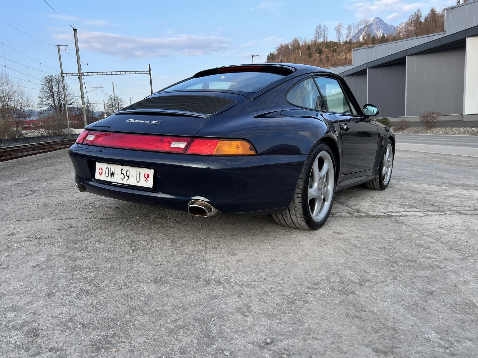 PORSCHE 911 Carrera 4S-image-6