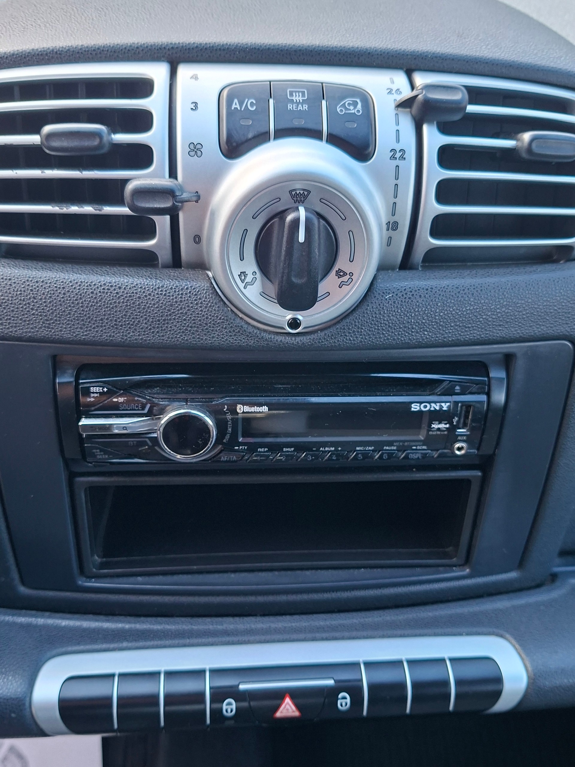 SMART fortwo pure mhd softip-image-7