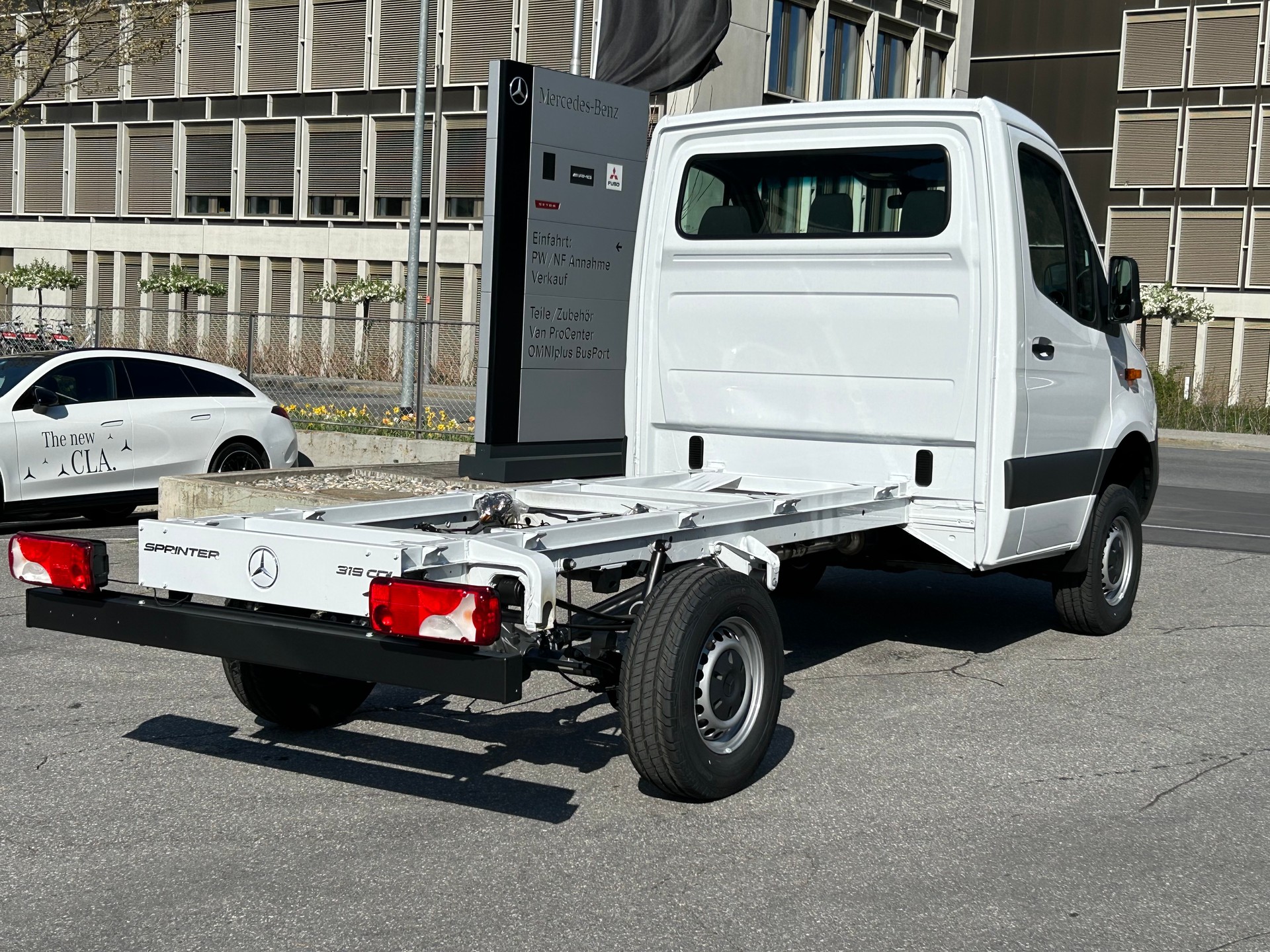MERCEDES-BENZ Sprinter 319 CDI PRO CHASSIS 4x4-image-5