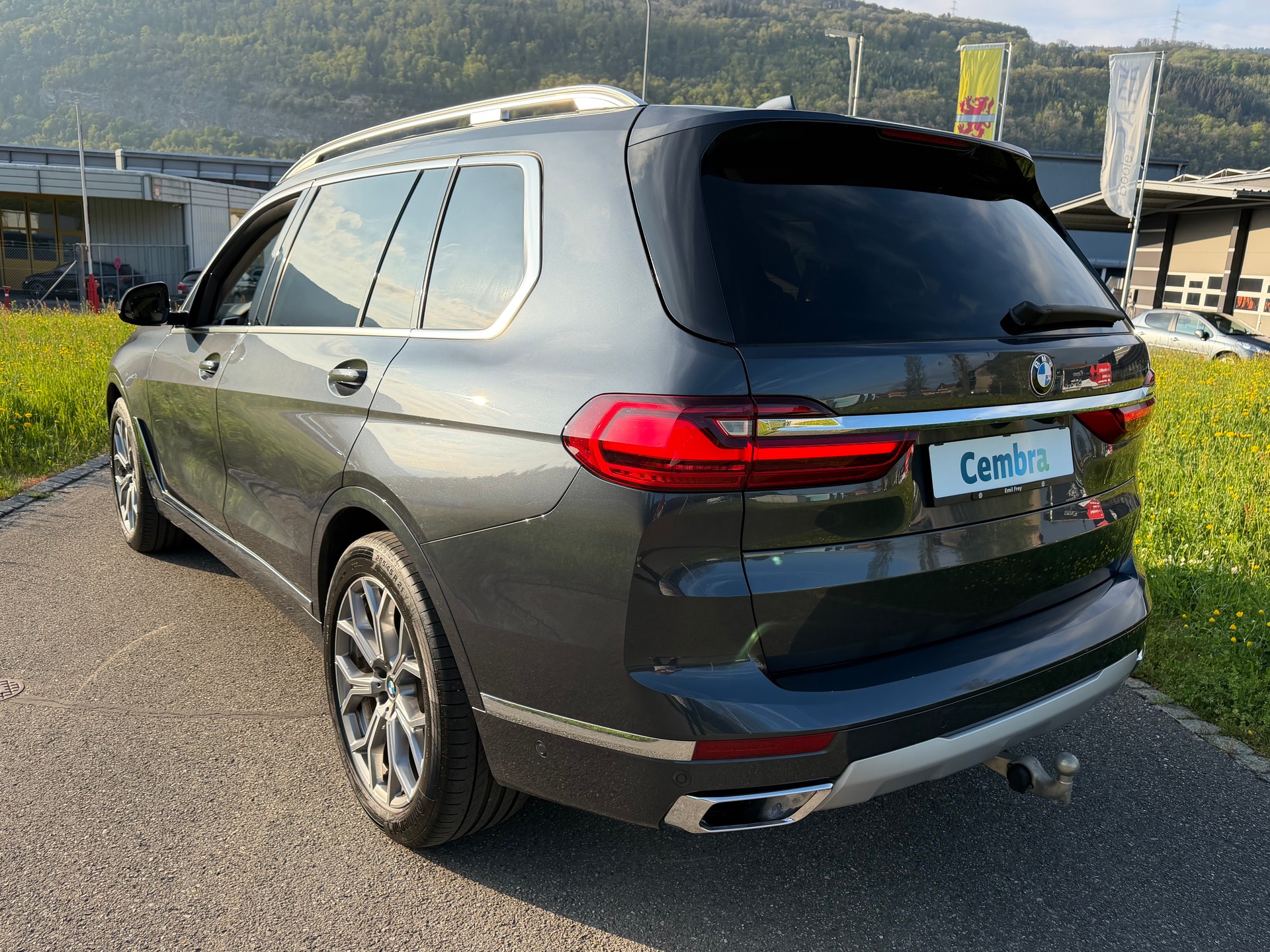 BMW 340 PS. X7 X-DRIVE 48V 40d STEPTRONIC. CH WAGEN. TOP AUSSTATTUNG !! PANORAMA + 7 PLÄTZER + AHK 3500. NEU AB MFK NEU AB SERVICE.-image-15