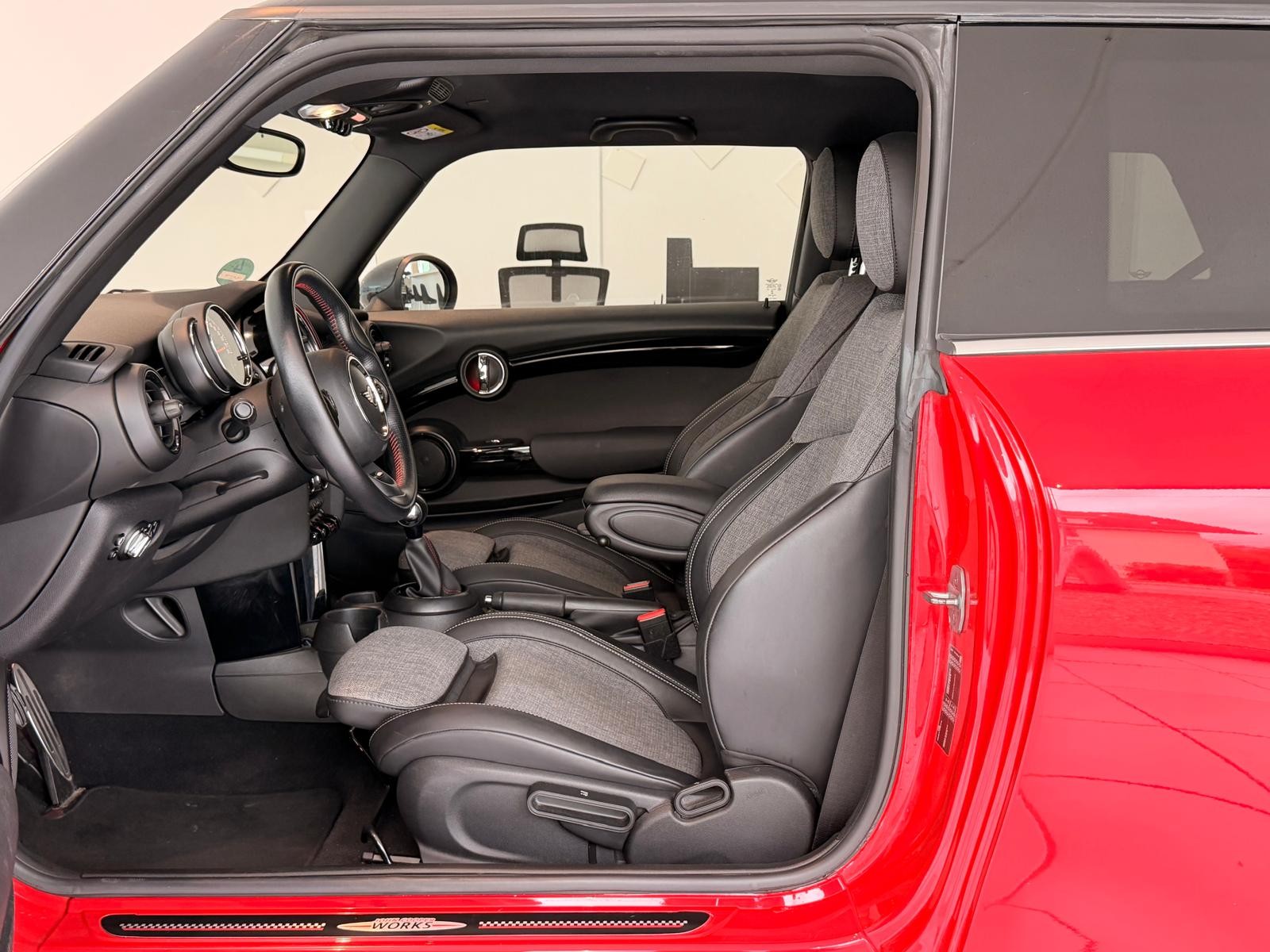 MINI Cooper S ** Frisch ab MFK & Service**-image-10