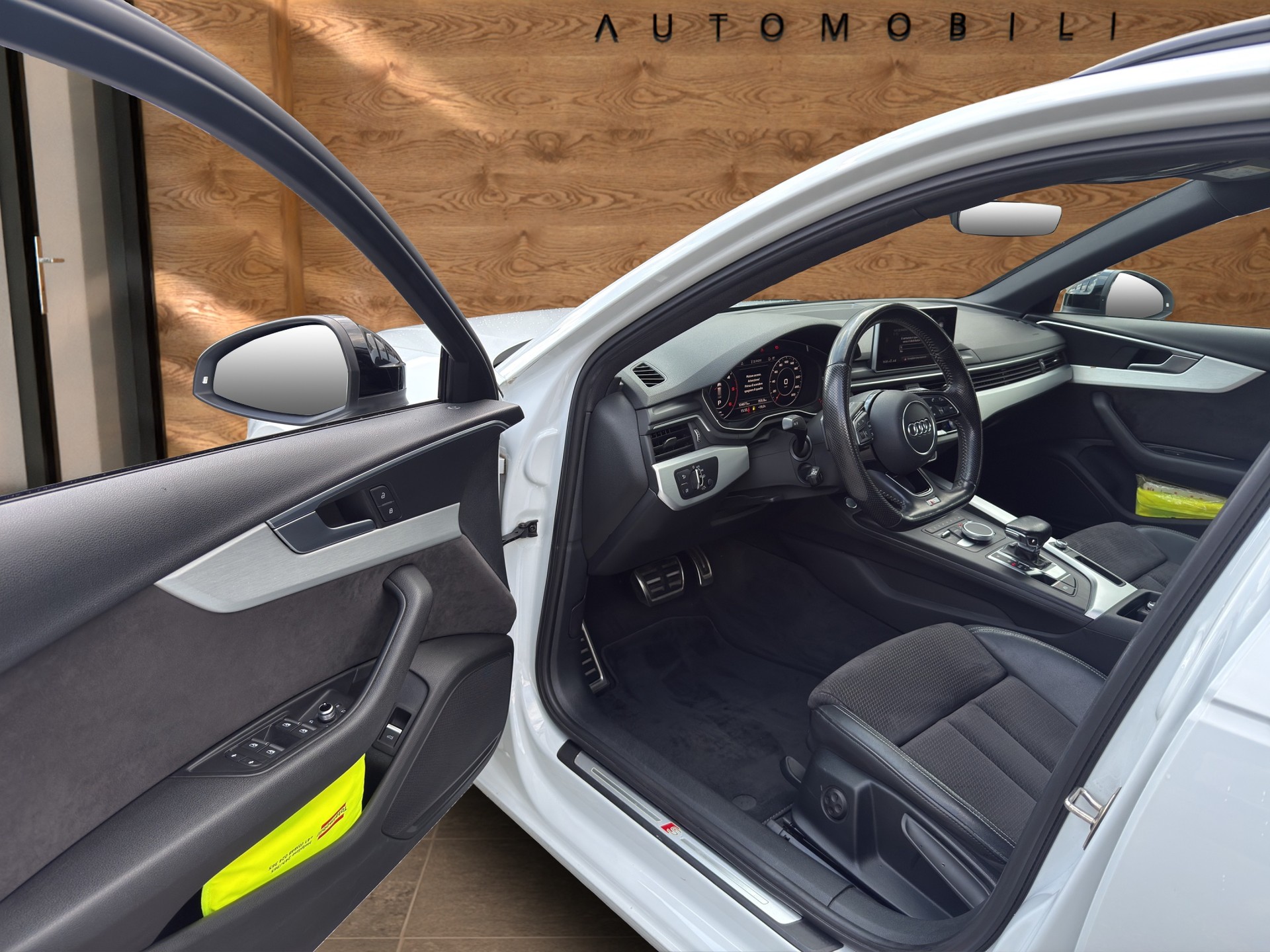 AUDI A4 Avant 2.0 TDI Sport S-tronic-image-11