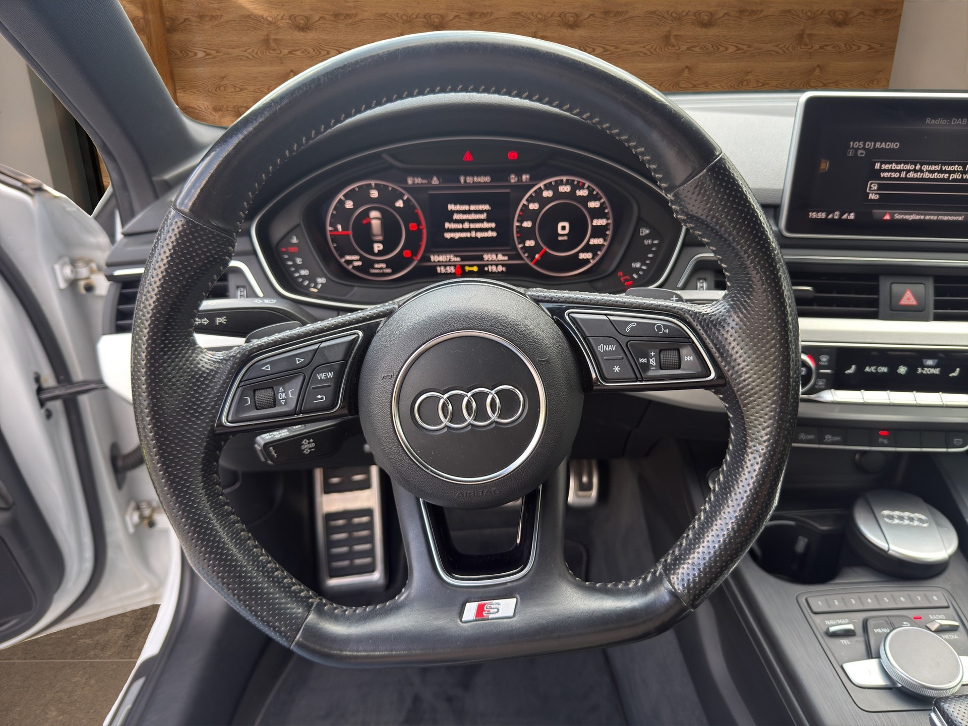 AUDI A4 Avant 2.0 TDI Sport S-tronic-image-9