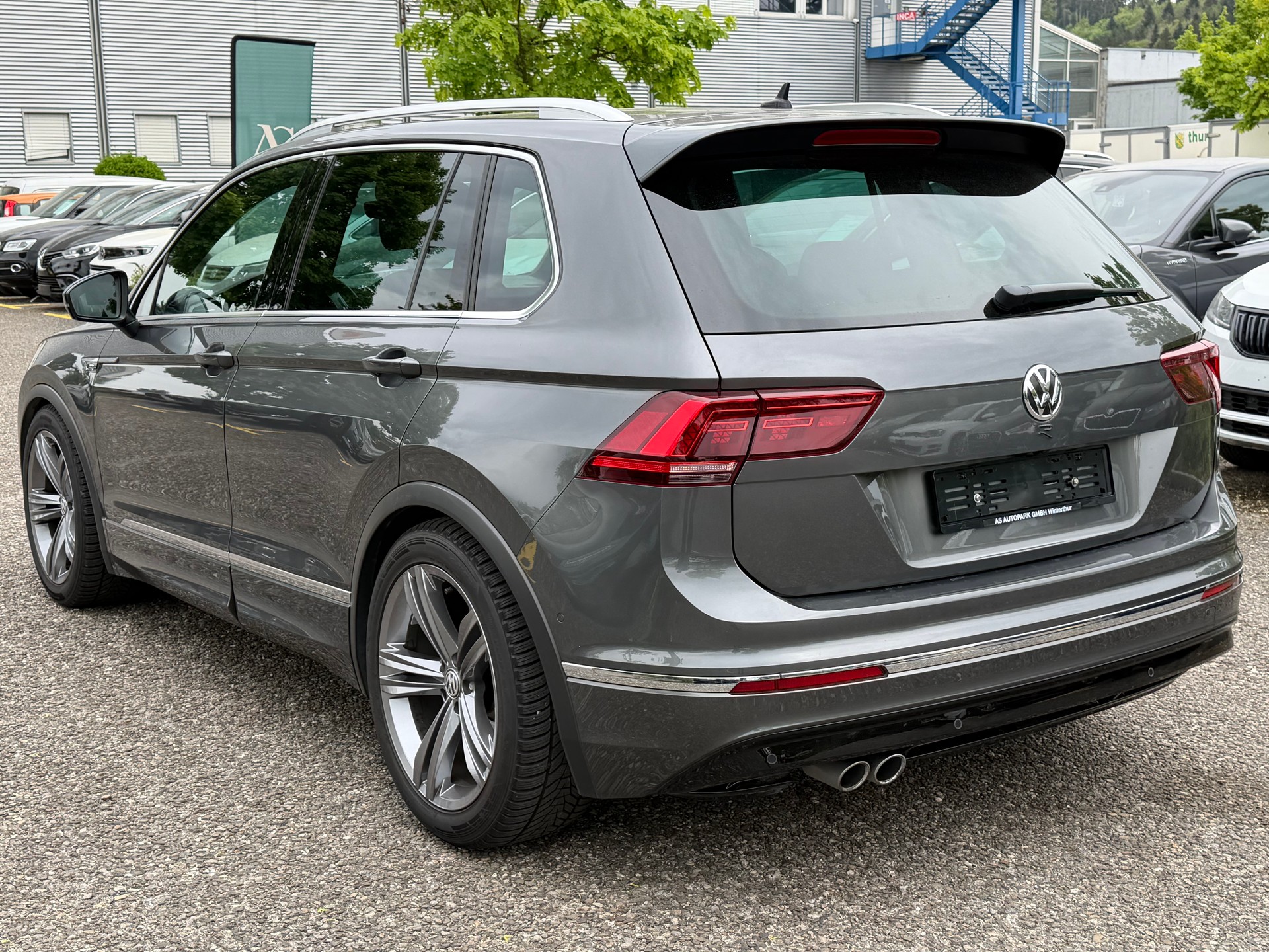 VW Tiguan 2.0 TDI SCR Highline4Motion DSG R-Line-image-6