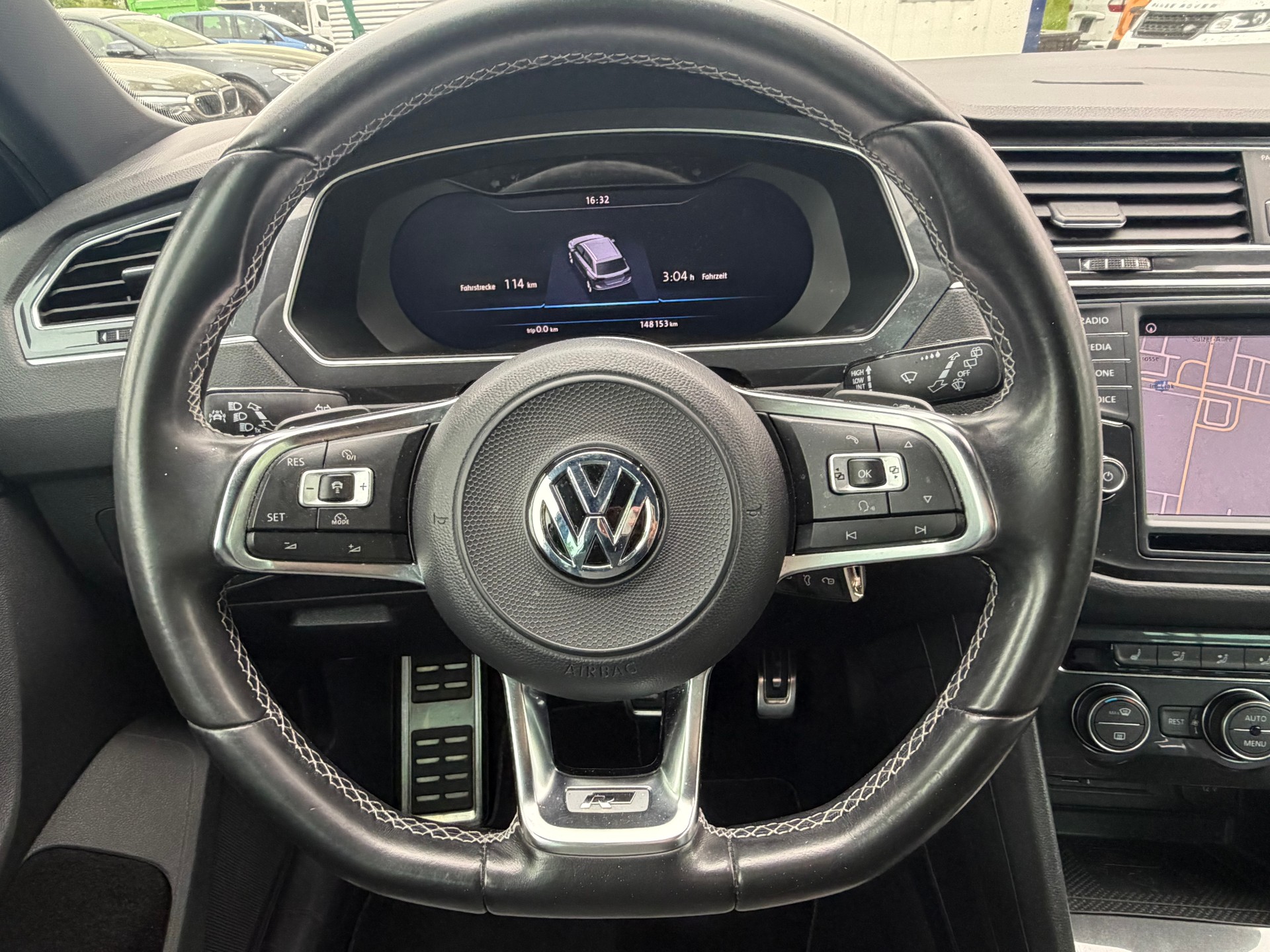 VW Tiguan 2.0 TDI SCR Highline4Motion DSG R-Line-image-10