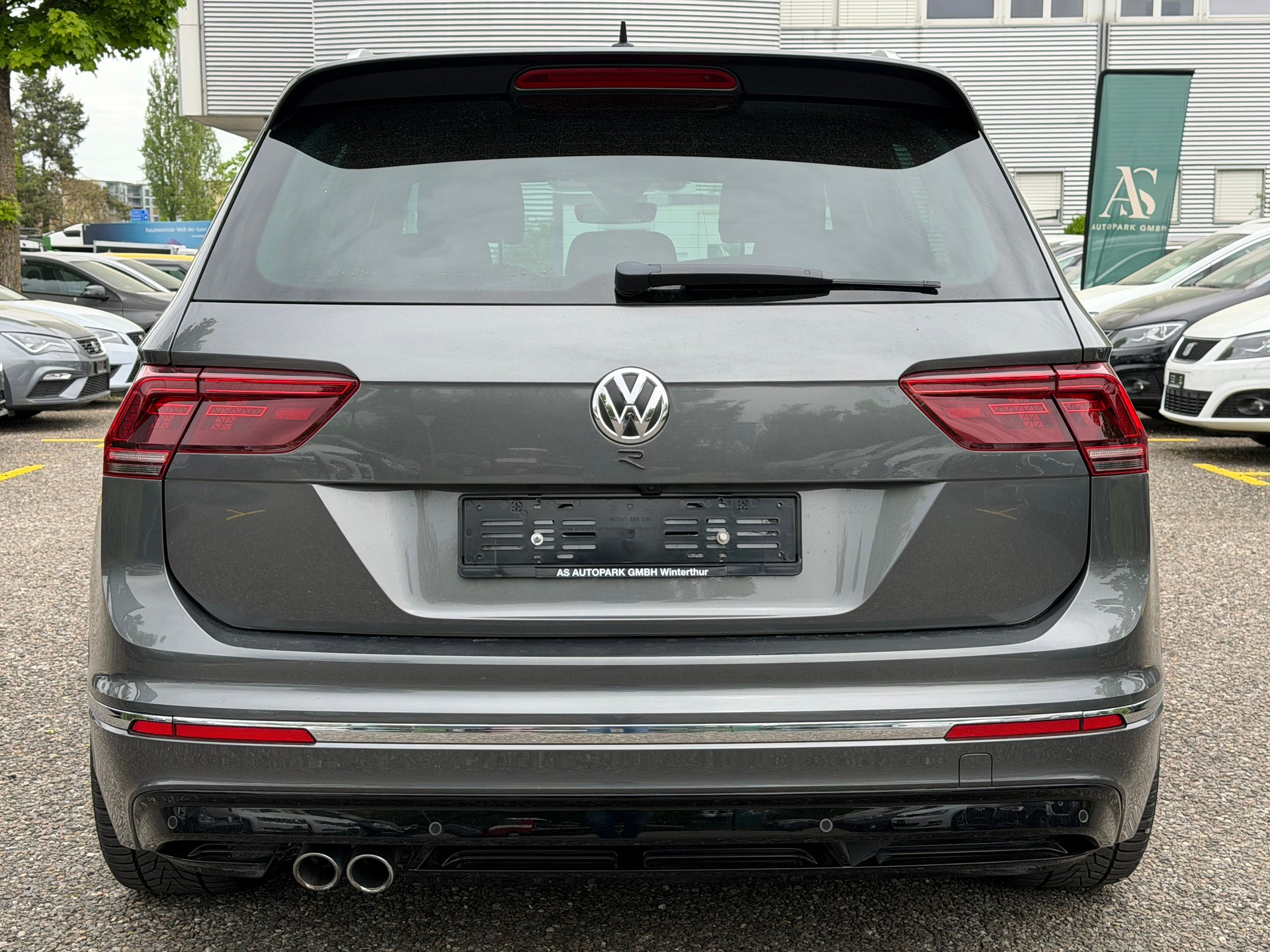 VW Tiguan 2.0 TDI SCR Highline4Motion DSG R-Line-image-5