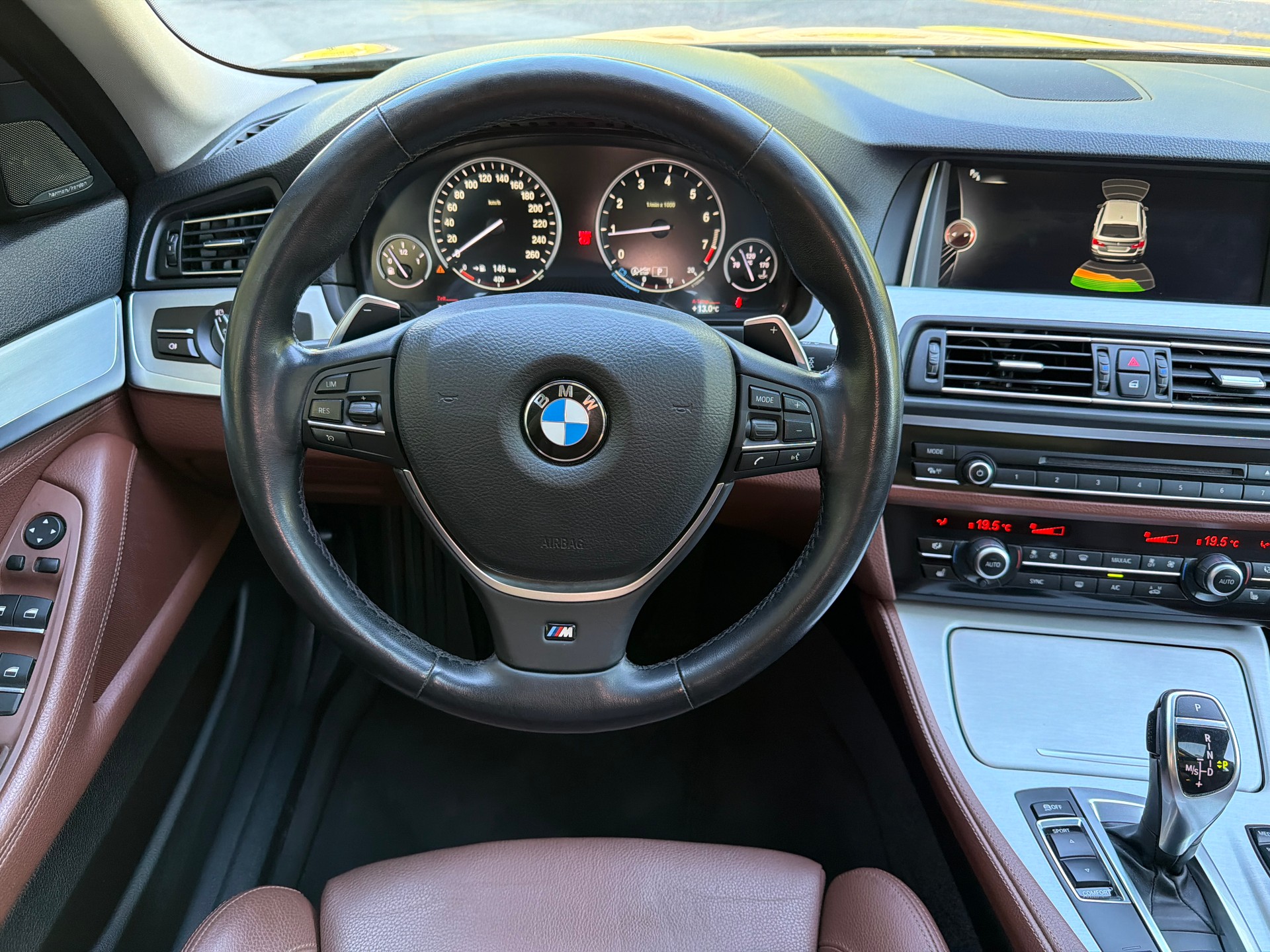 BMW 528i Touring xDrive Steptronic-image-9