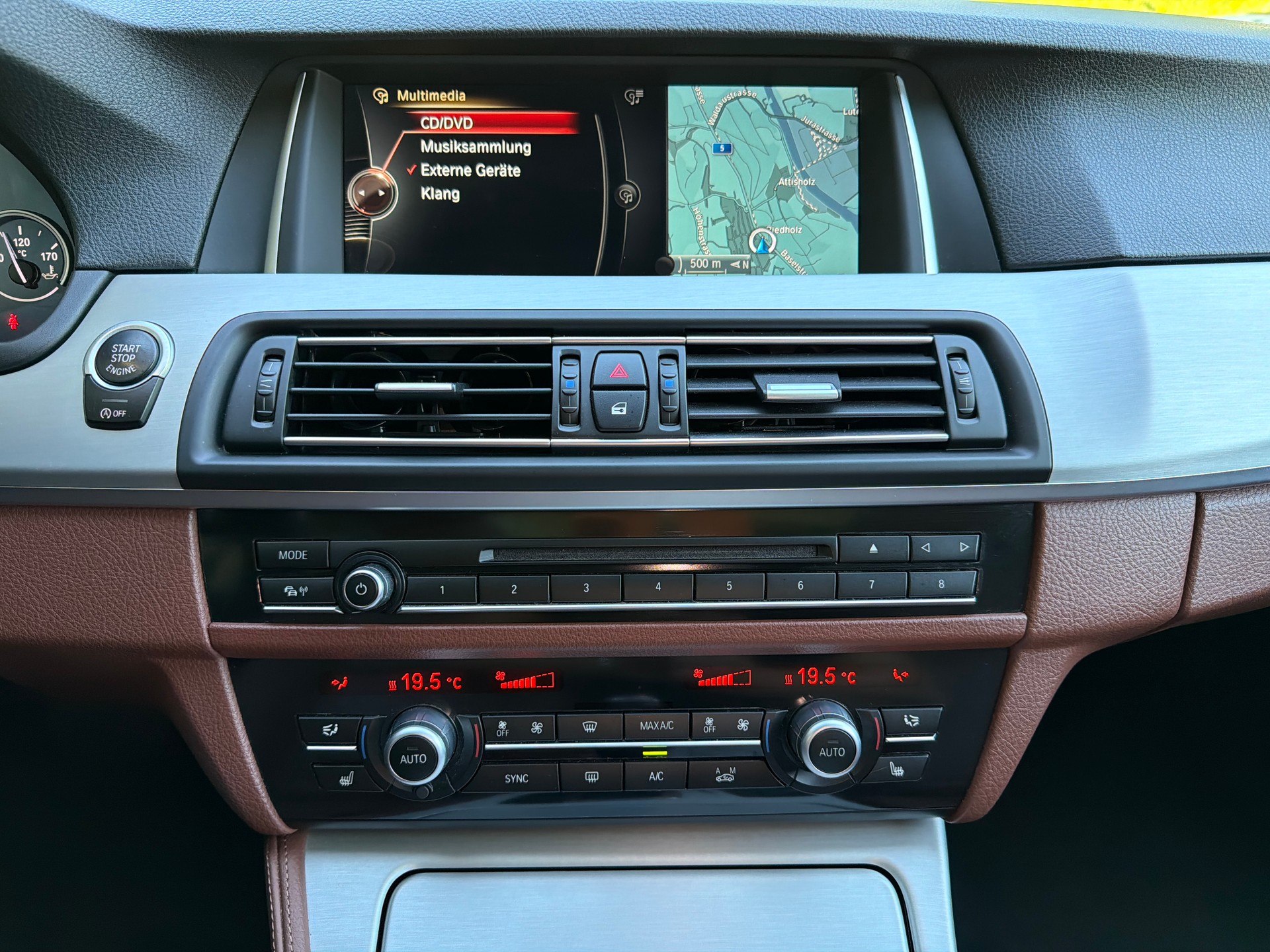 BMW 528i Touring xDrive Steptronic-image-17