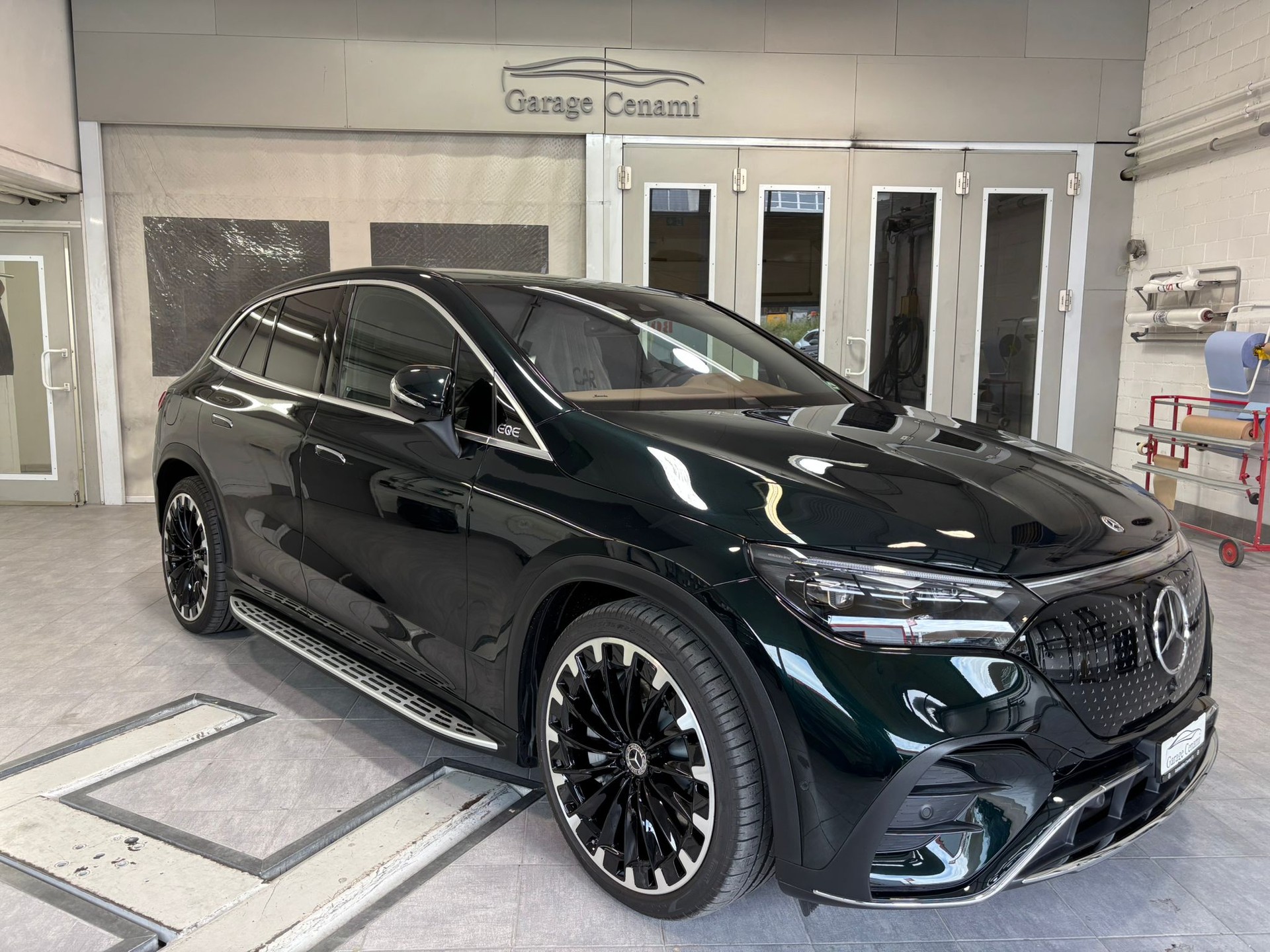 MERCEDES-BENZ EQE SUV 500 4 Matic Executive Edition AMG Line-image-1