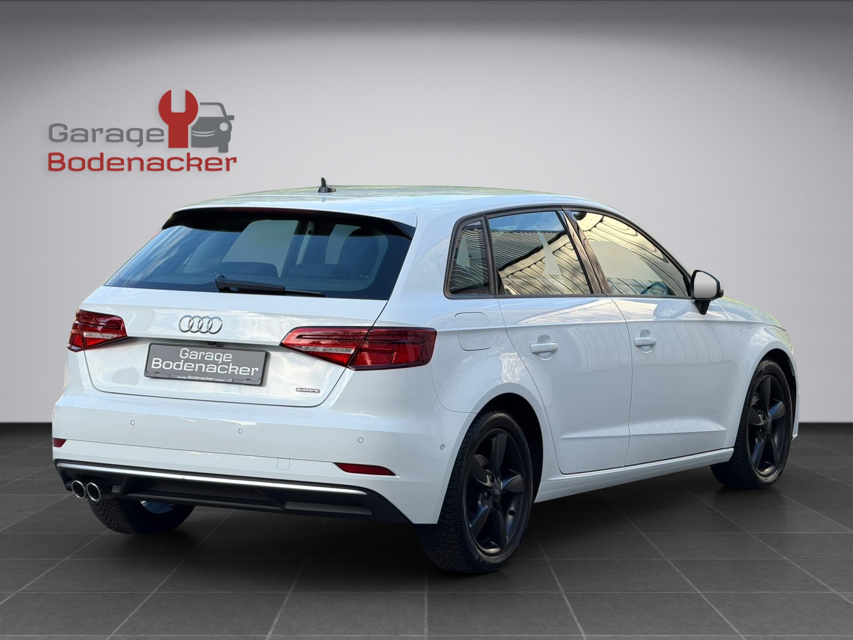 AUDI A3 Sportback 40 TDI Sport Attraction quattro S-tronic * AHK * Standheizung *-image-4