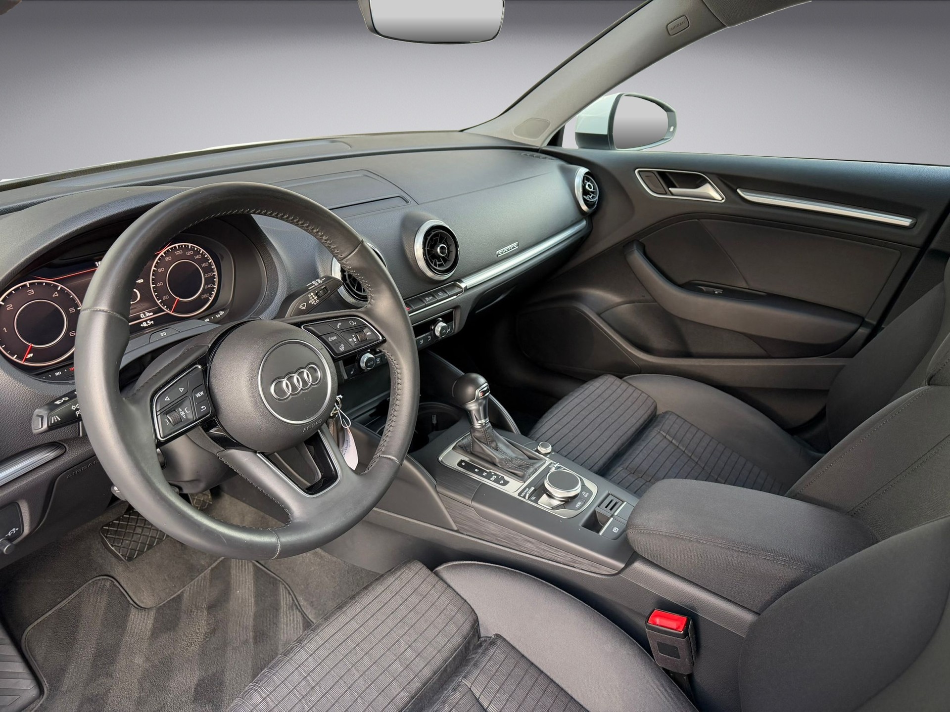 AUDI A3 Sportback 40 TDI Sport Attraction quattro S-tronic * AHK * Standheizung *-image-9