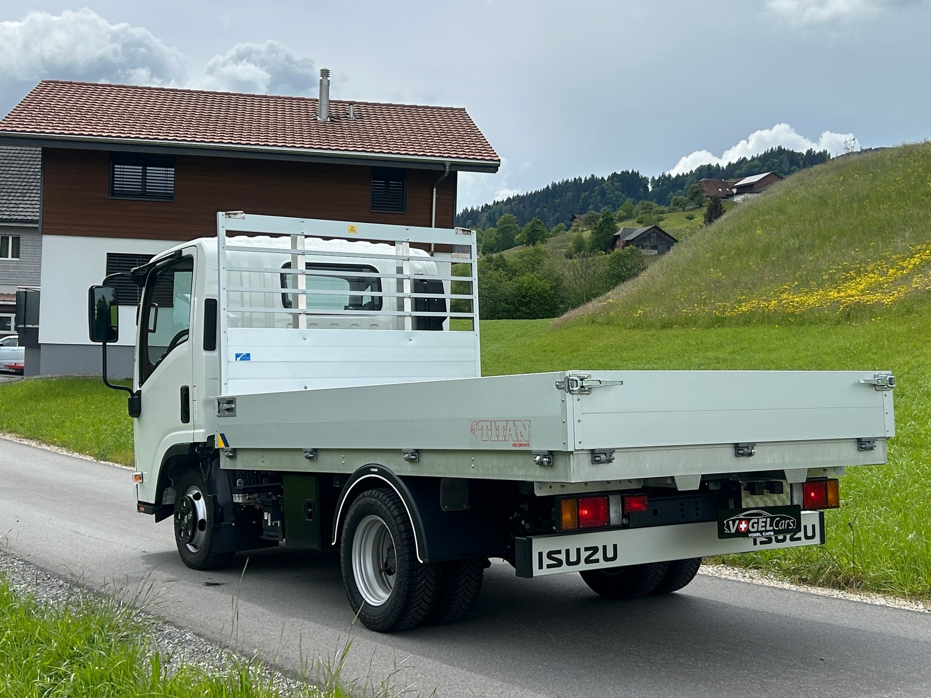 ISUZU M21 TH F-image-1