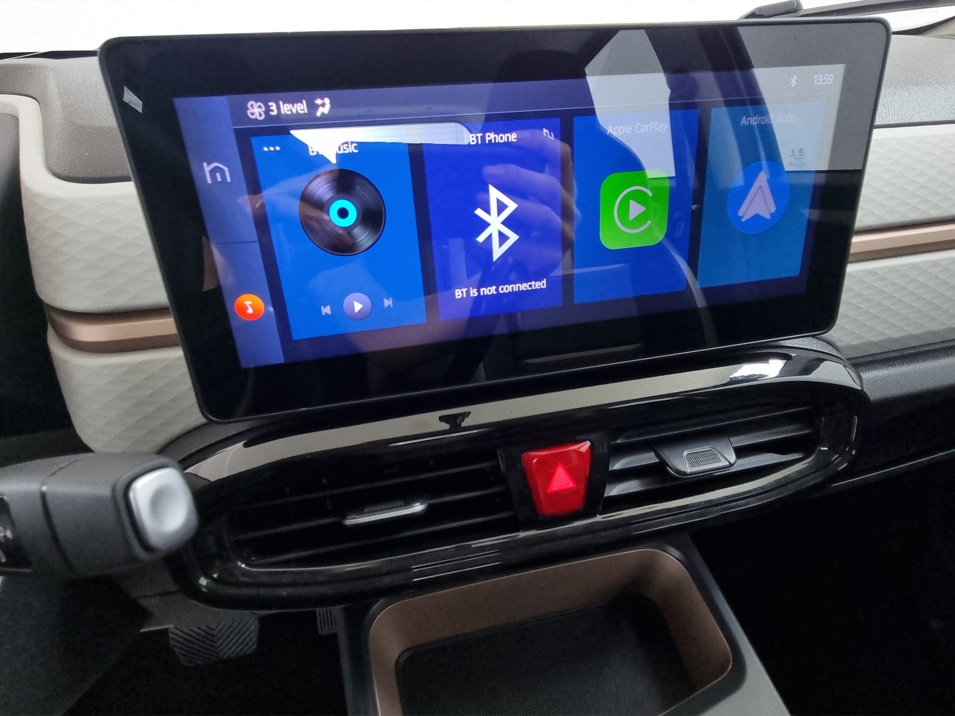 JAC e-JS1 Elektro 31kWh 330km Reichweite-image-13