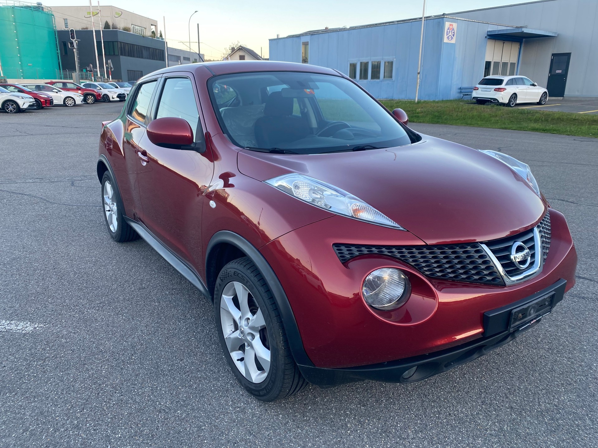 NISSAN Juke 1.6 tekna Xtronic CVT-image-1