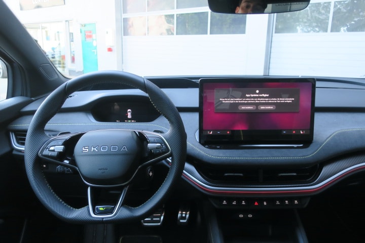 SKODA Elroq RS 4x4-image-8