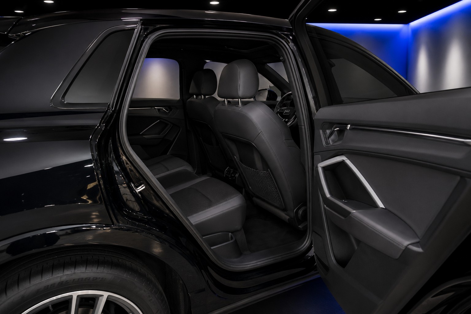 AUDI Q3 35 TFSI S line Attraction S-tronic-image-10