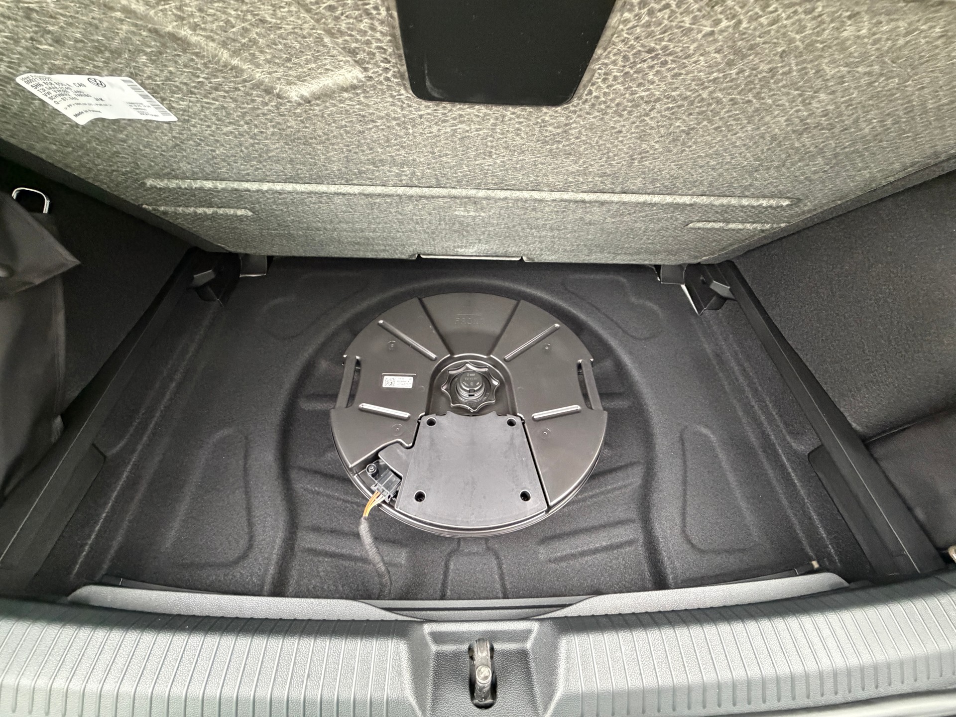VW Golf 2.0 TSI R-Line DSG 4 Motion-image-25