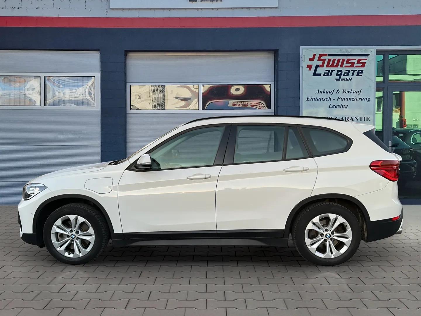 BMW X1 xDrive 25e Steptronic-image-4