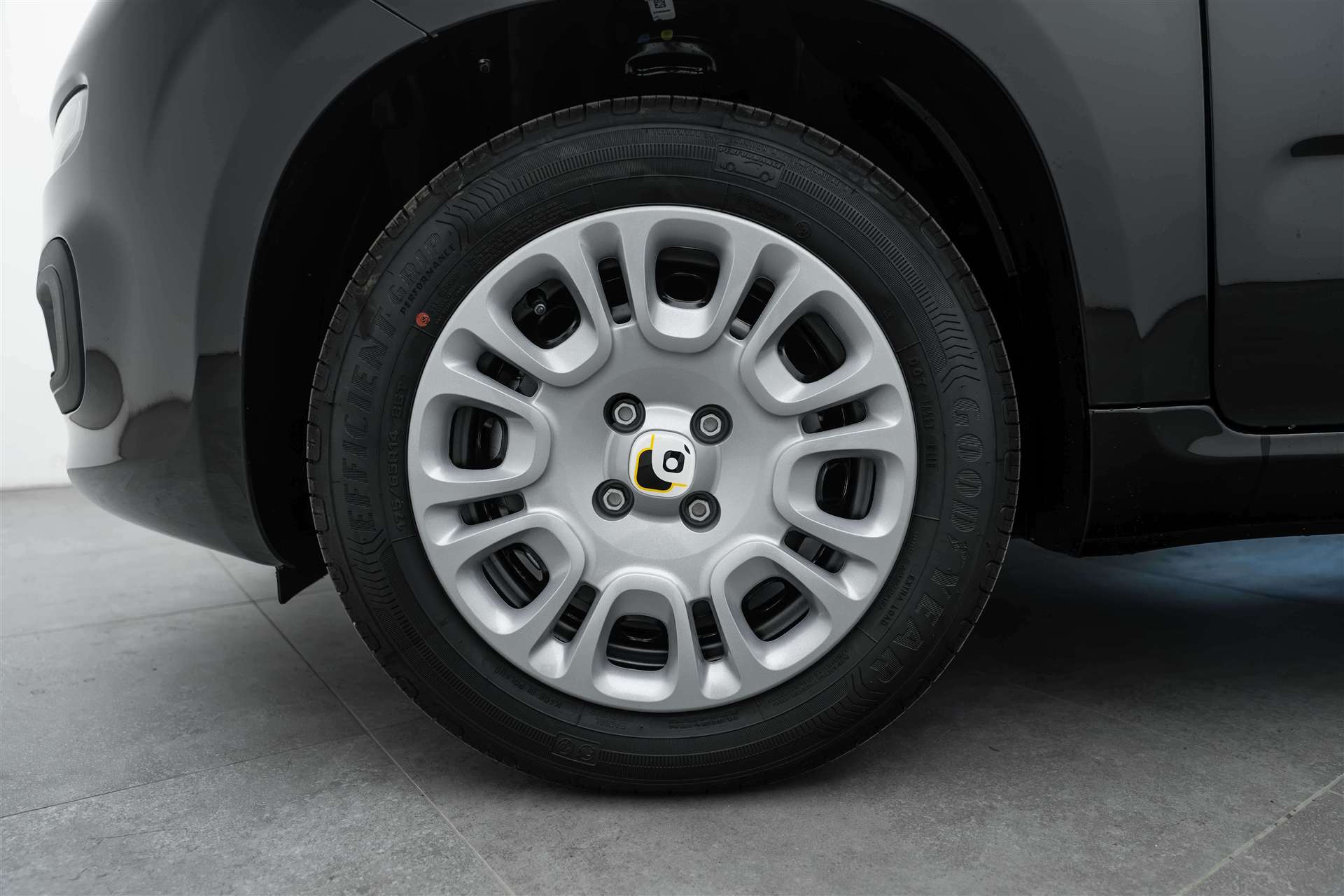 FIAT Panda 1.0 Hybrid Pandina Icon HIT-PREIS-image-5