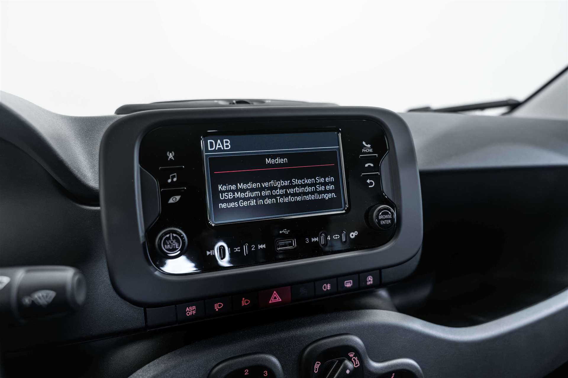 FIAT Panda 1.0 Hybrid Pandina Icon HIT-PREIS-image-18