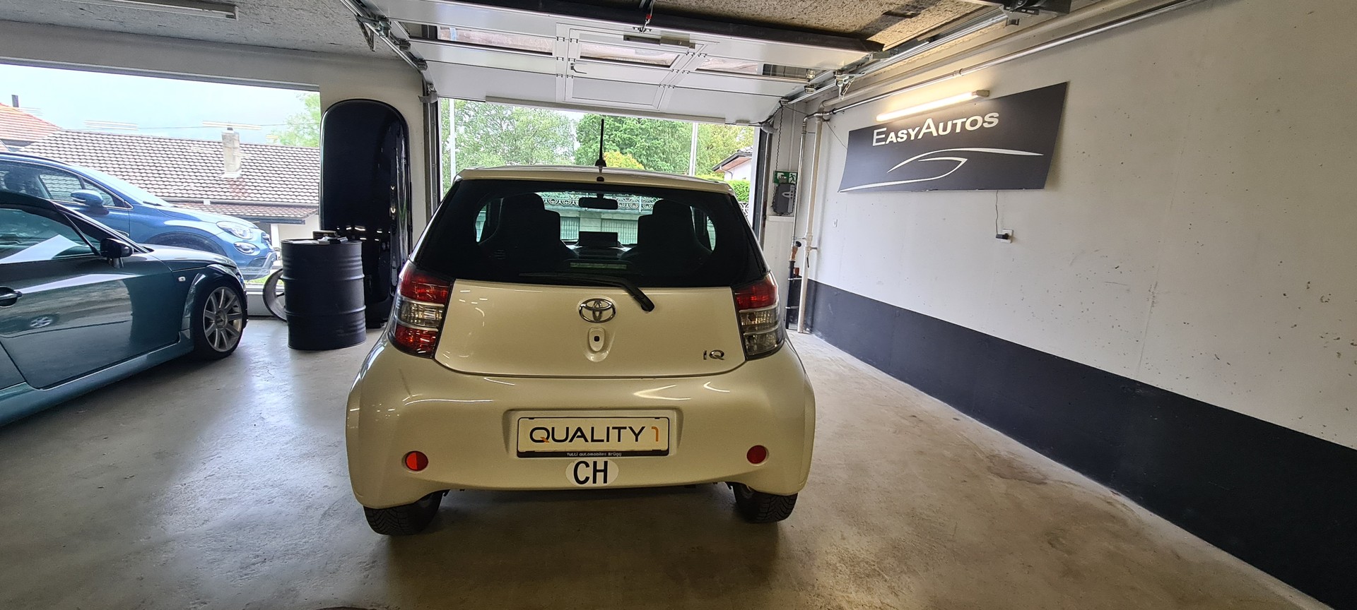 TOYOTA iQ2 1.0 VVT-i-image-5