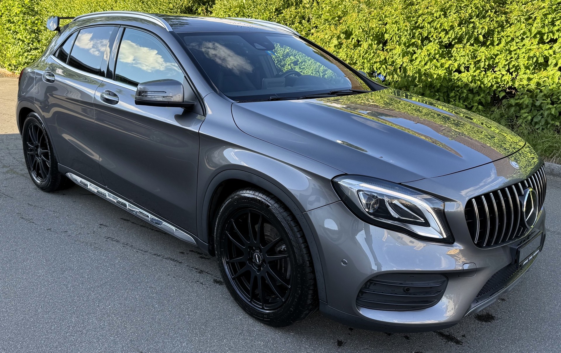MERCEDES-BENZ GLA 220 d AMG Line 4Matic 7G-DCT-image-5
