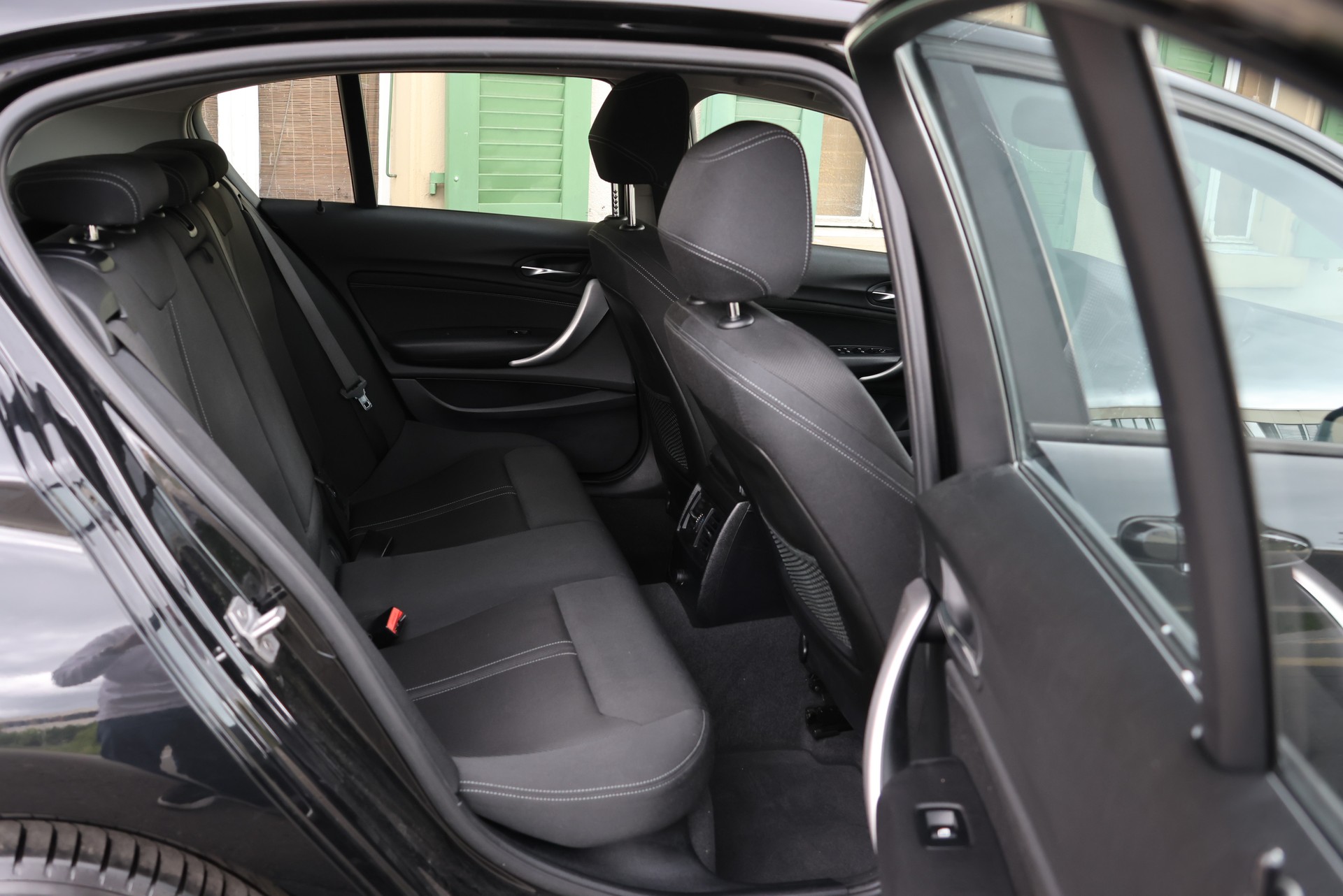 BMW 118d xDrive Sport Line-image-9