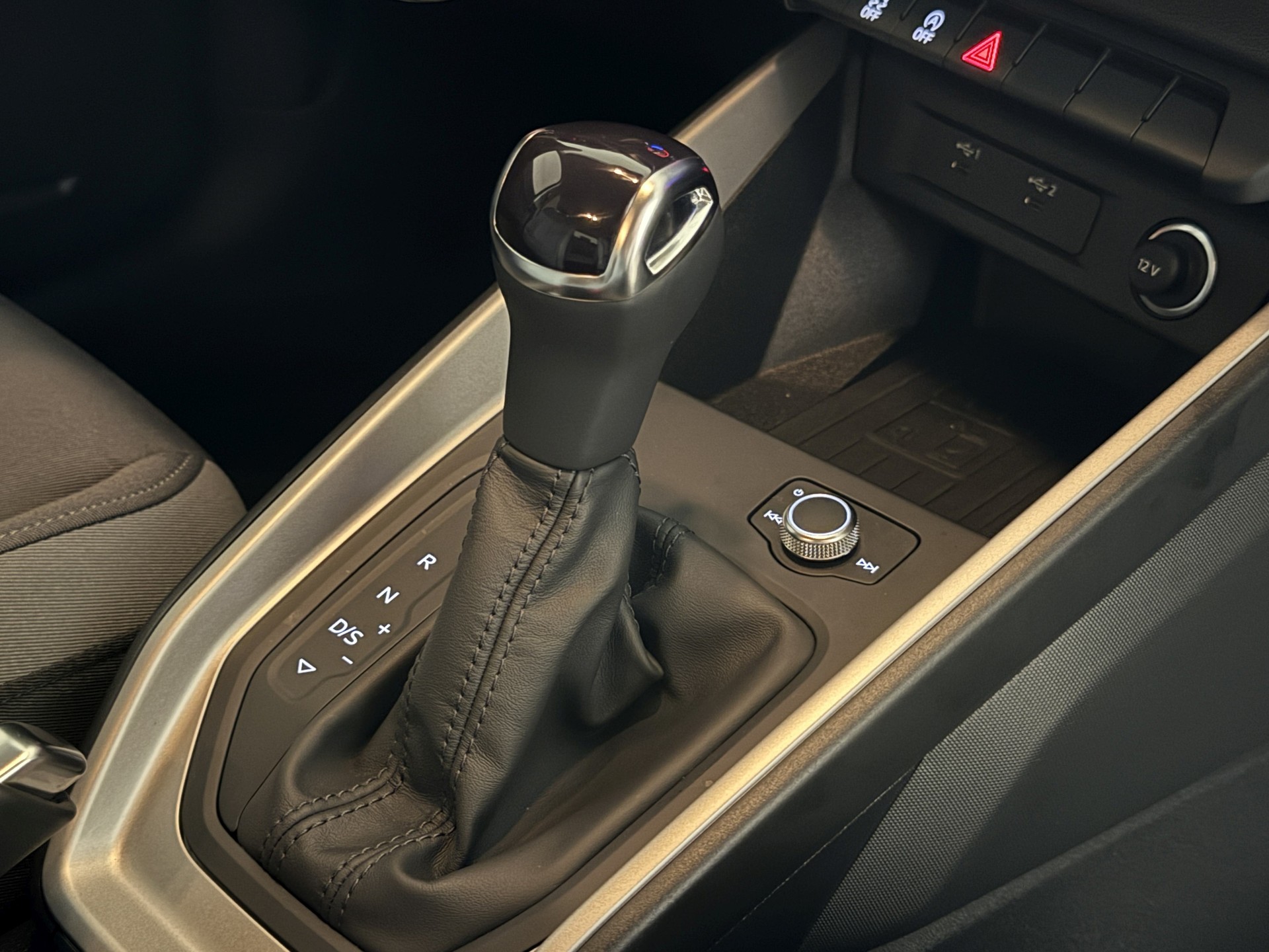 AUDI A1 Sportback 30 TFSI S-tronic-image-11